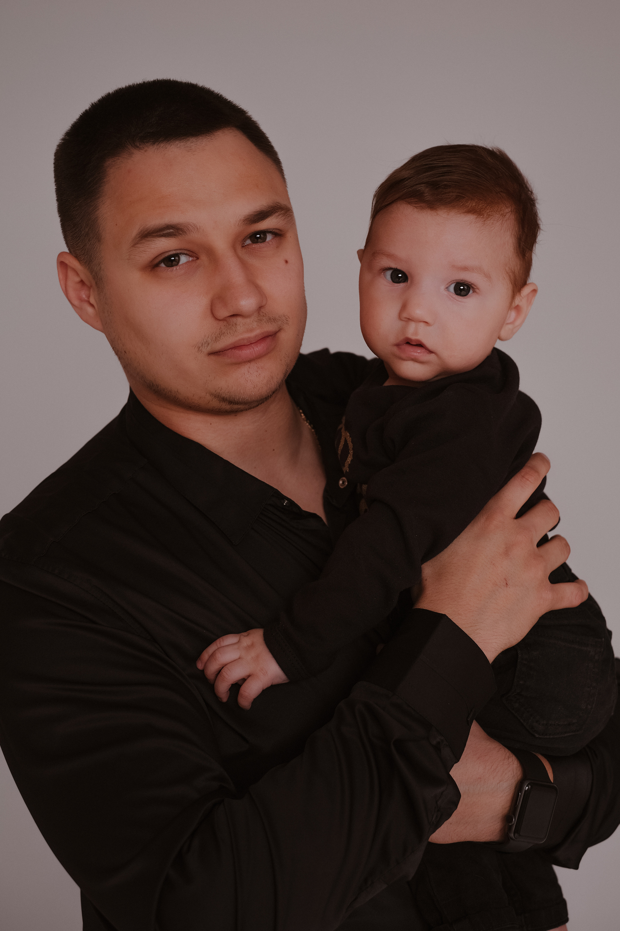 Студийная семейная фотосессия Даша + Артем + Мирон. Свадебный и семейный фотограф г. Волгоград Биленко Ангелина