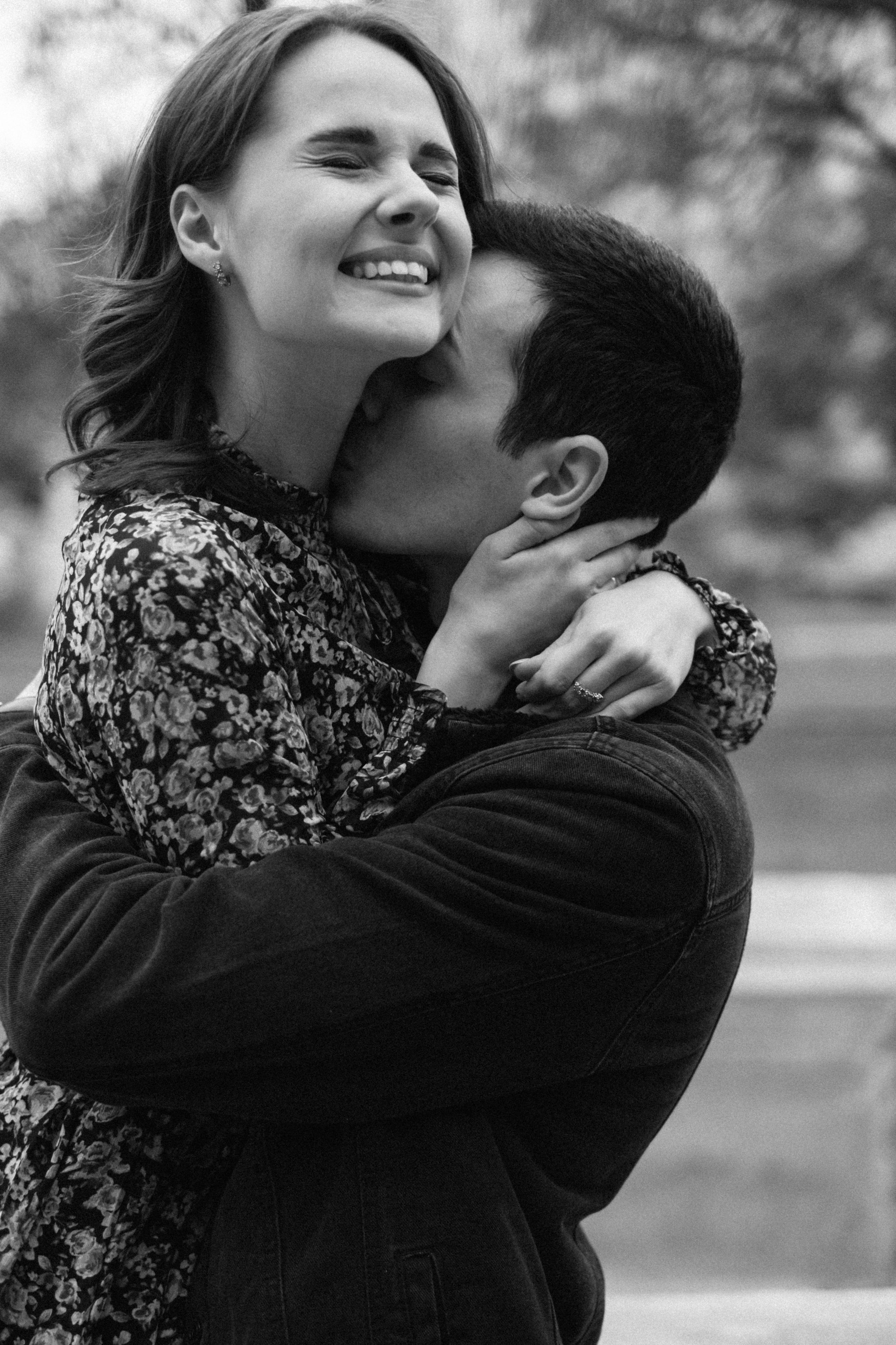 Городская съемка love story Анастасия + Даниил. Свадебный и семейный фотограф г. Волгоград Биленко Ангелина