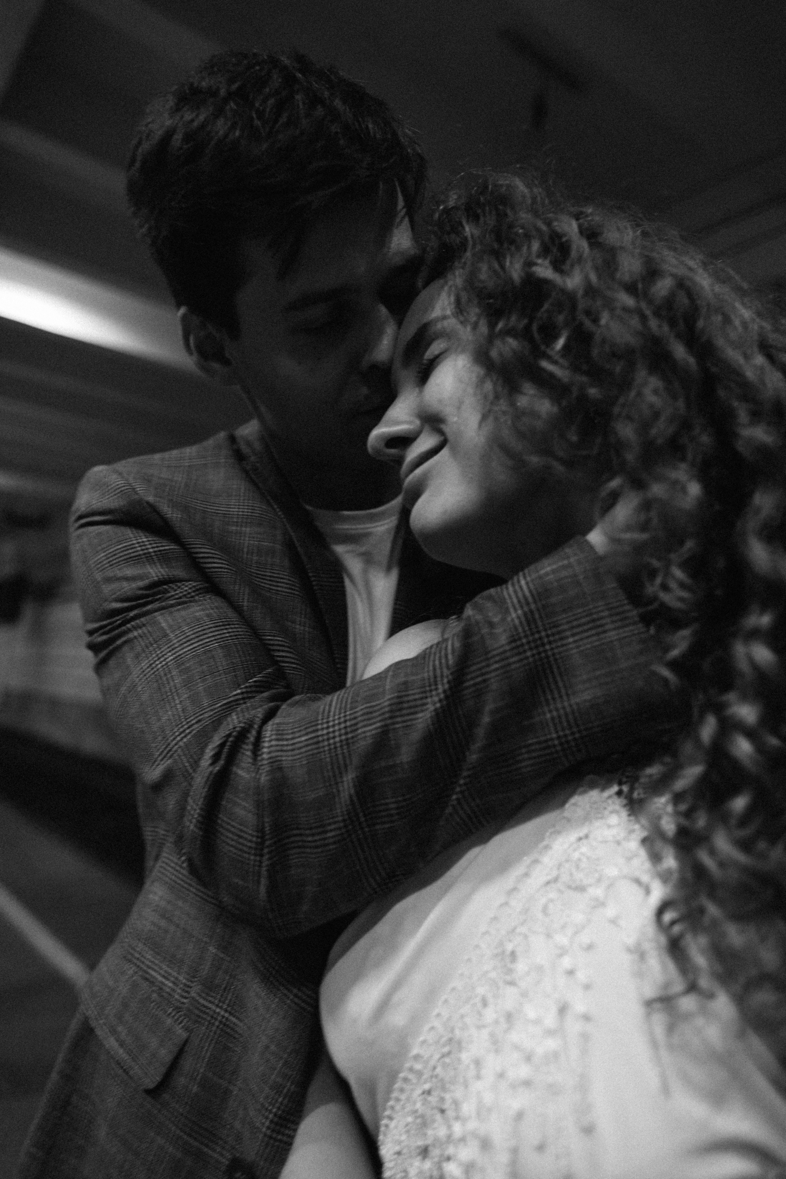 ЗАГС + свадебная прогулка Каролины и Артема. Свадебный и семейный фотограф г. Волгоград Биленко Ангелина