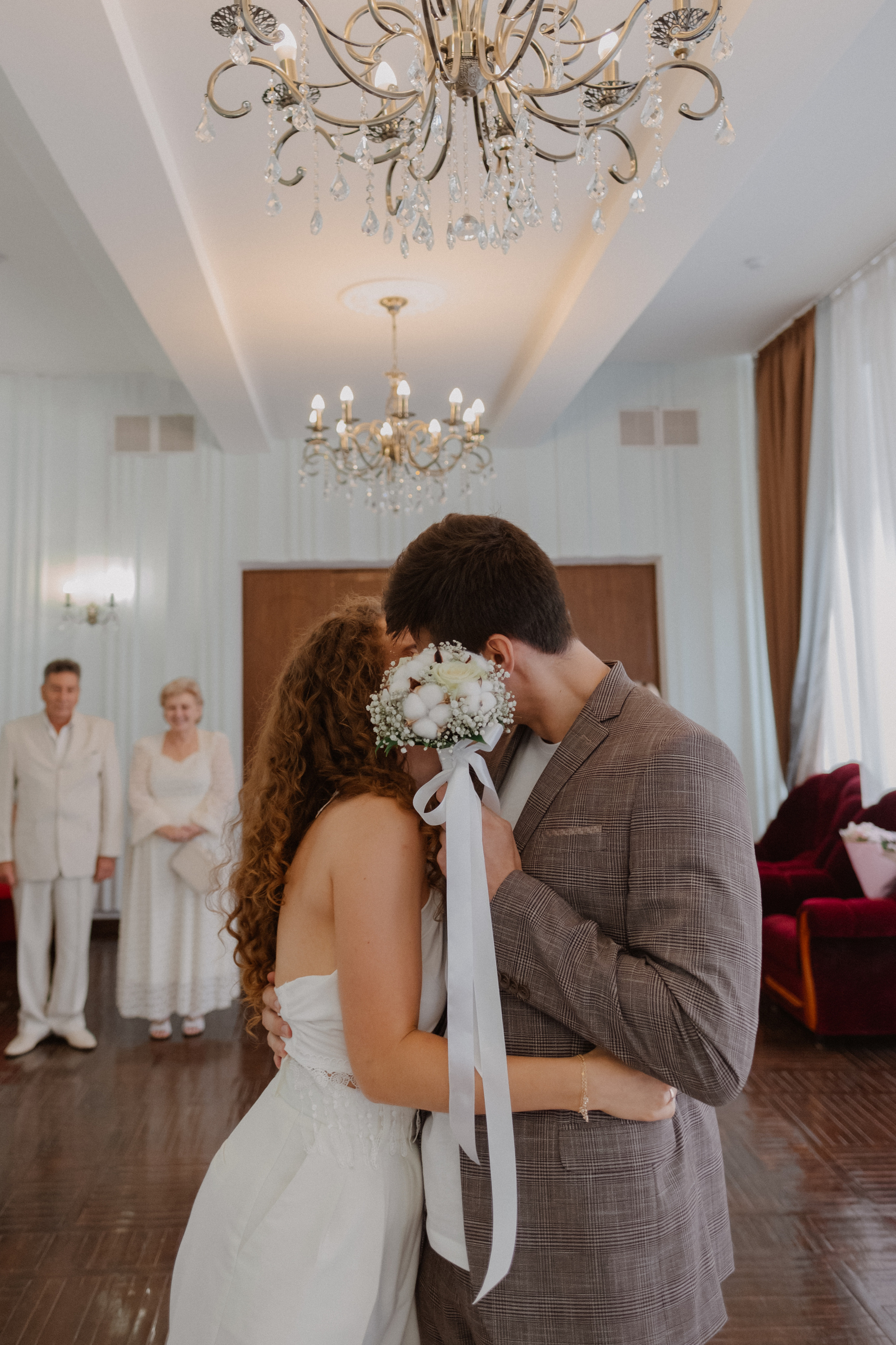 ЗАГС + свадебная прогулка Каролины и Артема. Свадебный и семейный фотограф г. Волгоград Биленко Ангелина