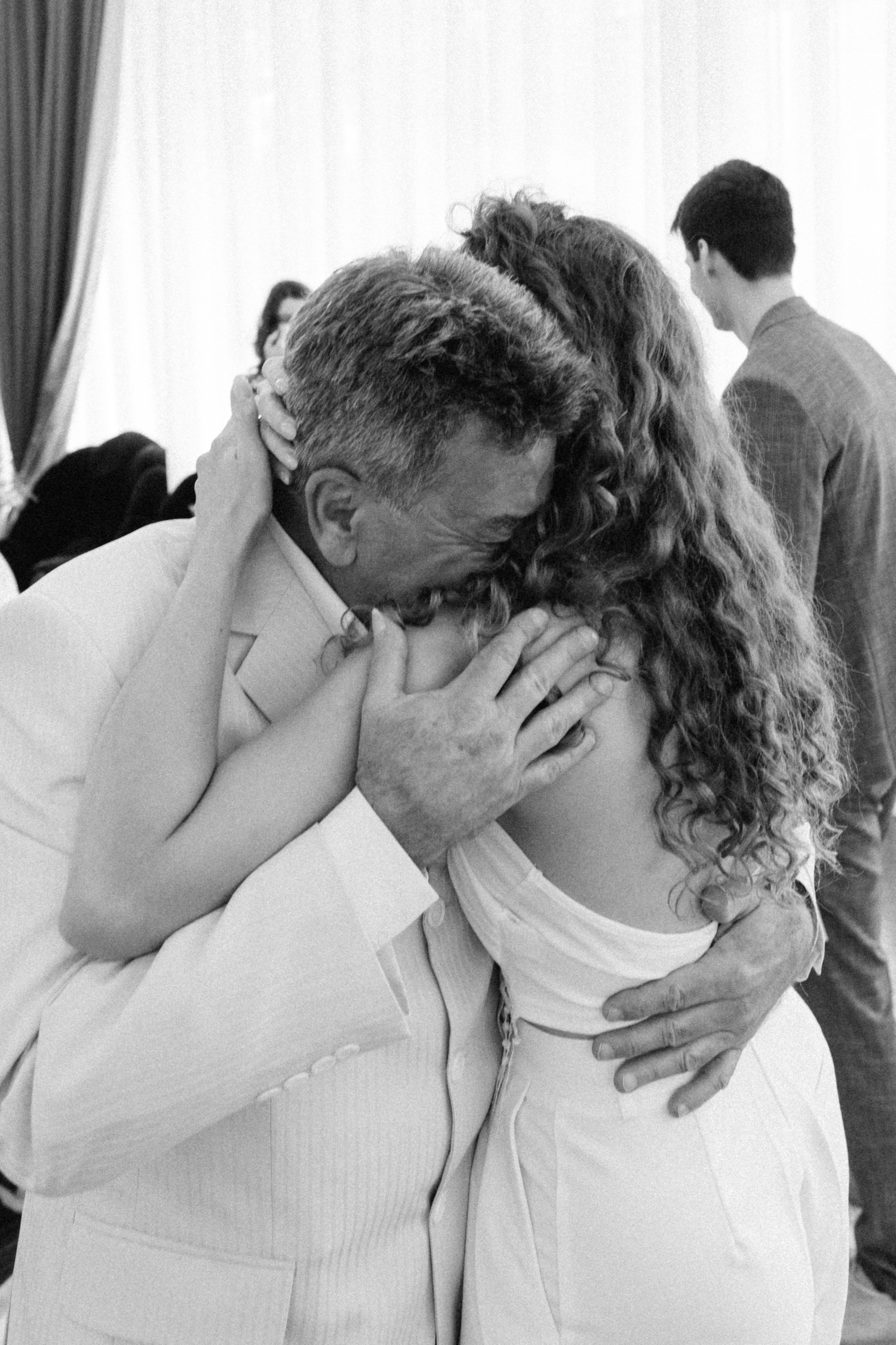 ЗАГС + свадебная прогулка Каролины и Артема. Свадебный и семейный фотограф г. Волгоград Биленко Ангелина