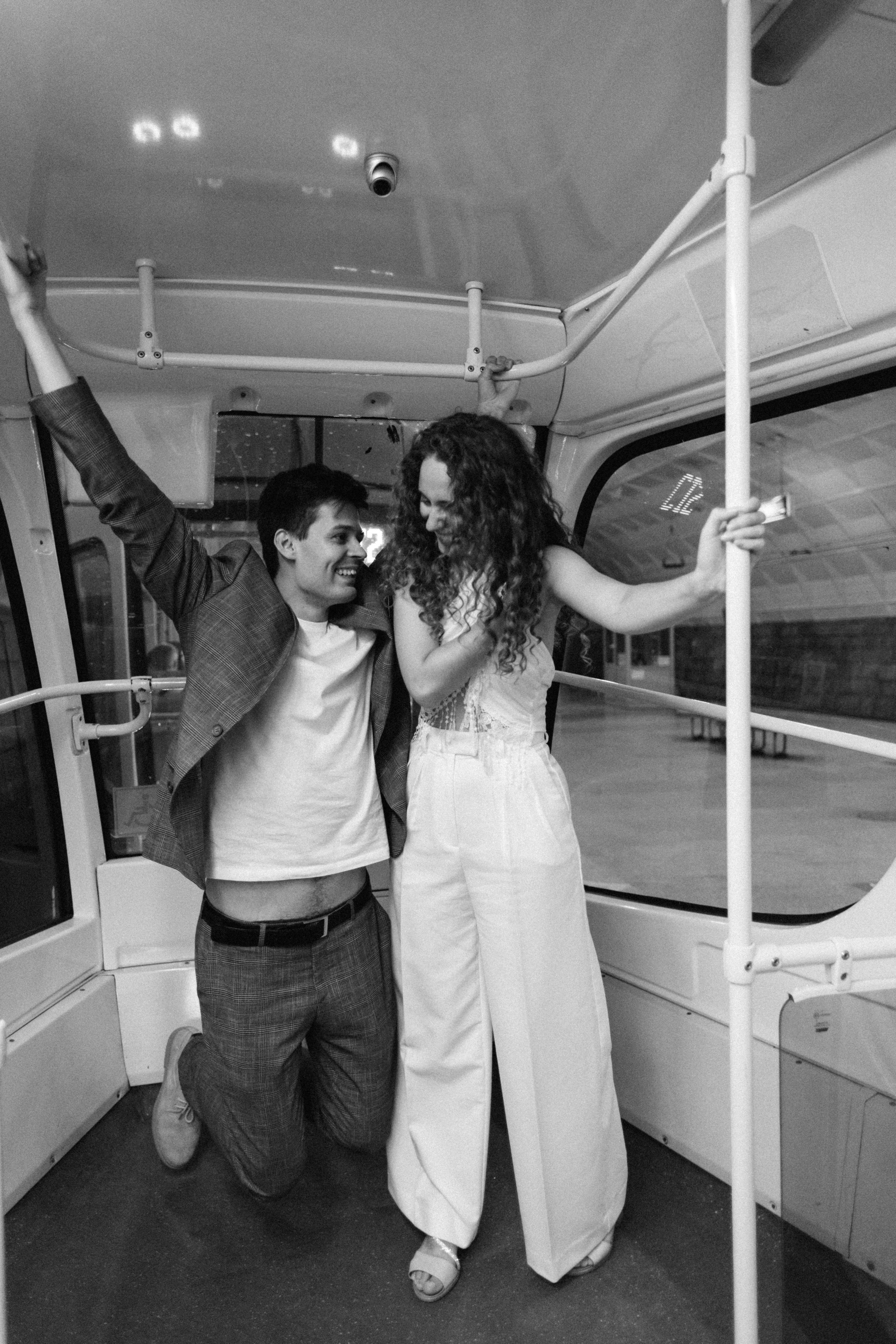 ЗАГС + свадебная прогулка Каролины и Артема. Свадебный и семейный фотограф г. Волгоград Биленко Ангелина