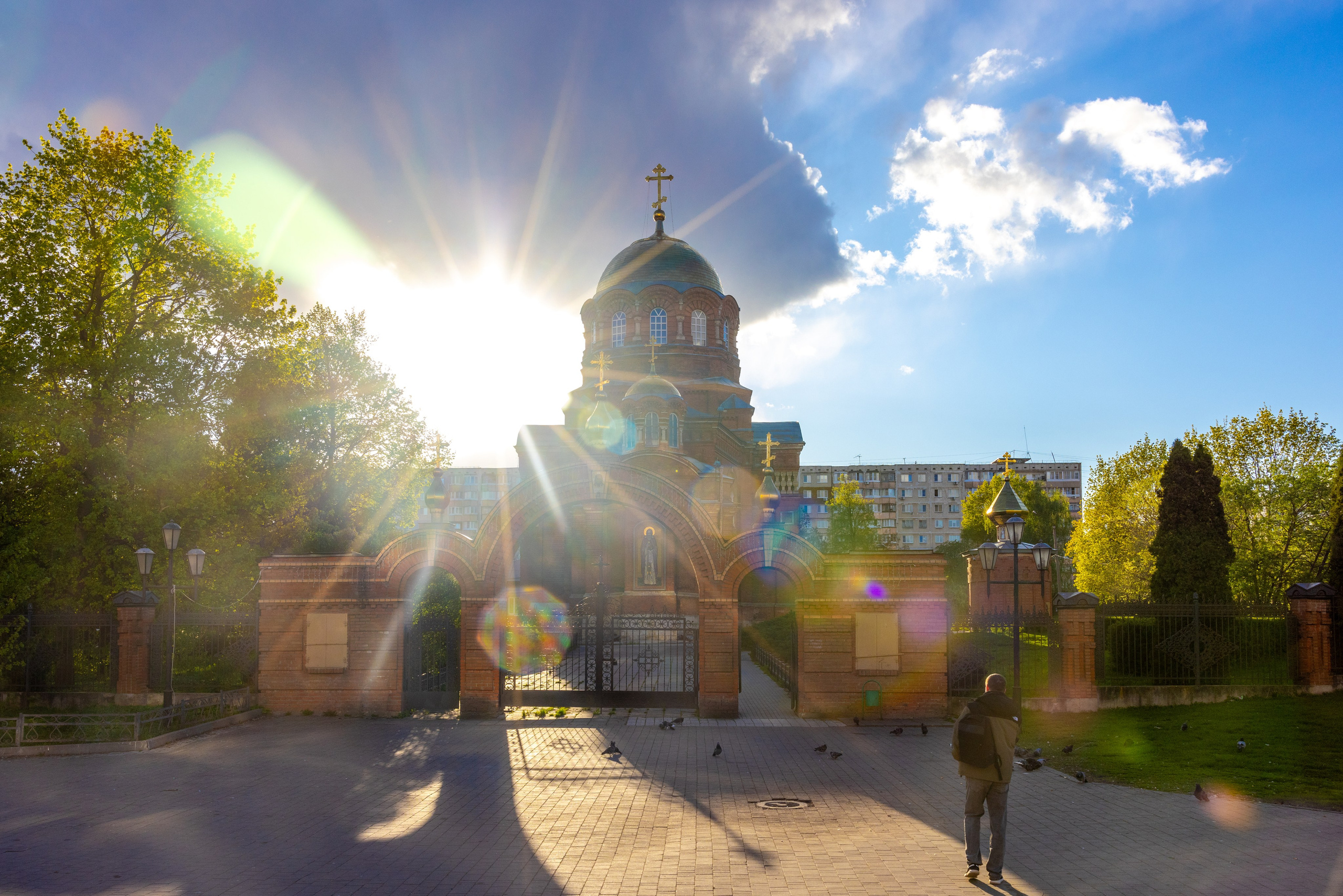 Тульское чаепитие, сквер возле Церкви Сергия Радонежского у Московской заставы. Фотограф в Туле Крупский АнДРей. Фотостудия «КАДР71» в Туле