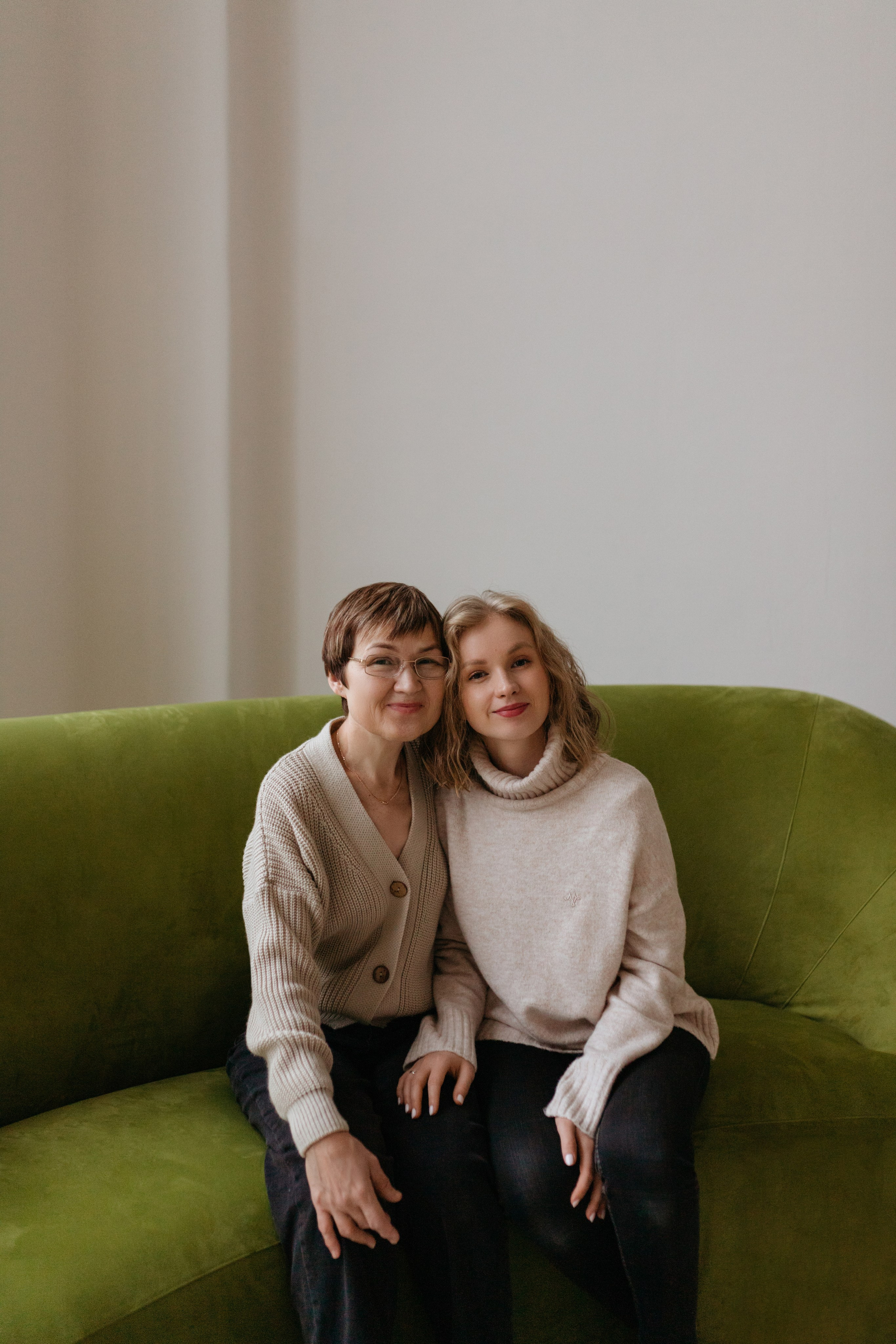 Семейная фотосессия. Сестры Карабаза. Фотографы и ретушеры в Москве и Санкт-Петербурге