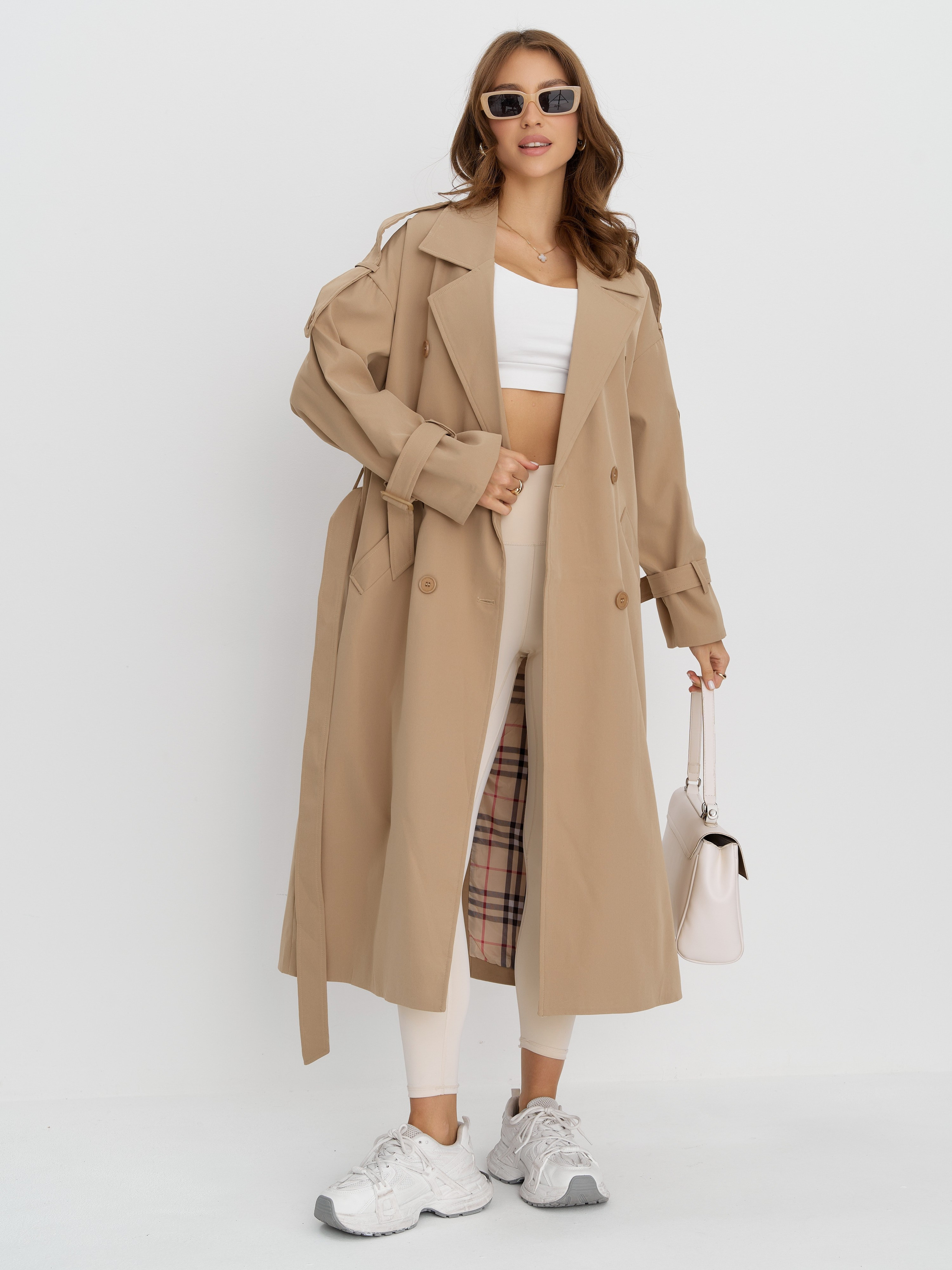 Тренчи. Фотограф для маркетплейсов в Москве