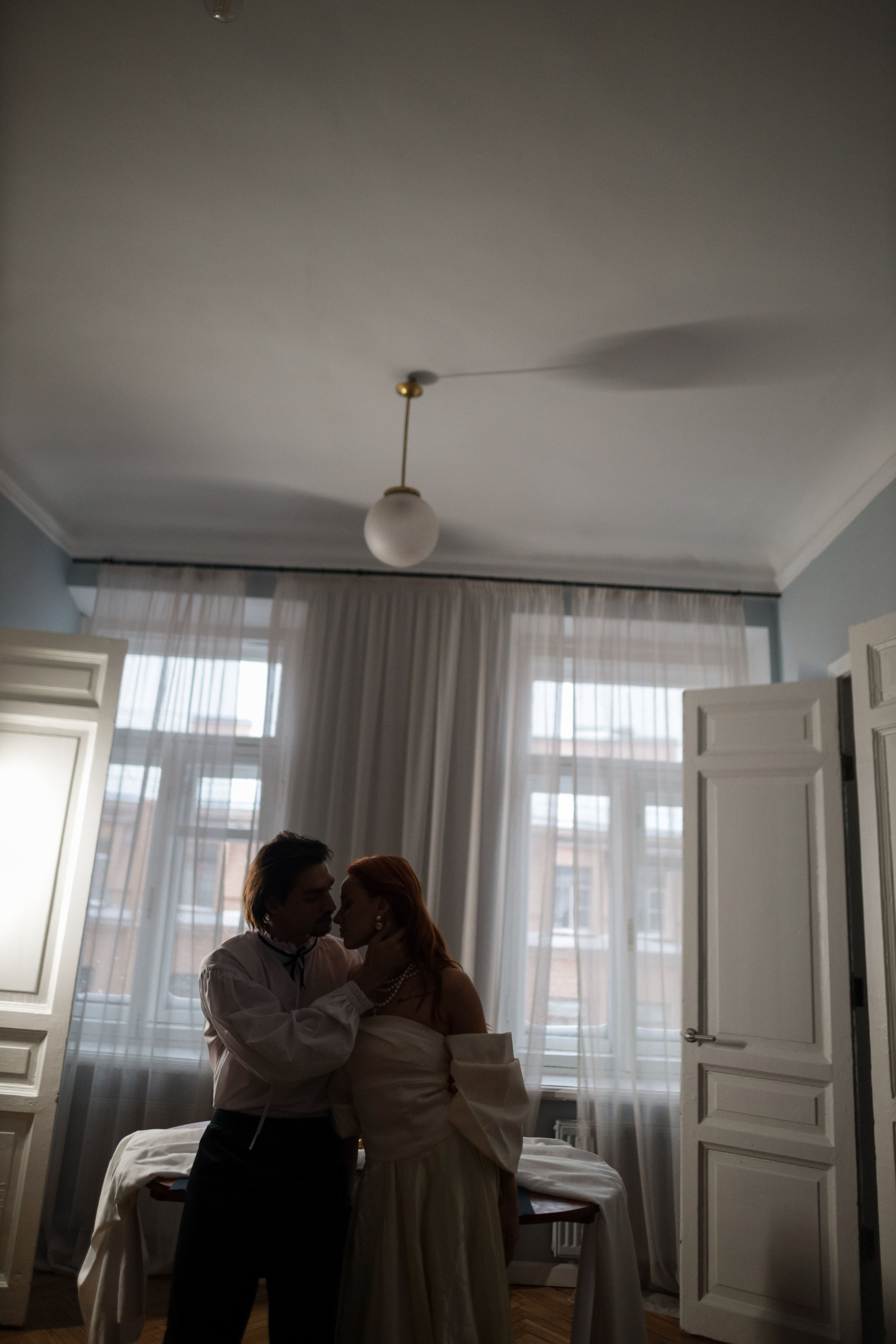 Леся и Никита (съёмка в съёмной квартире). Свадебный фотограф Беларусь Ольга Козыренко