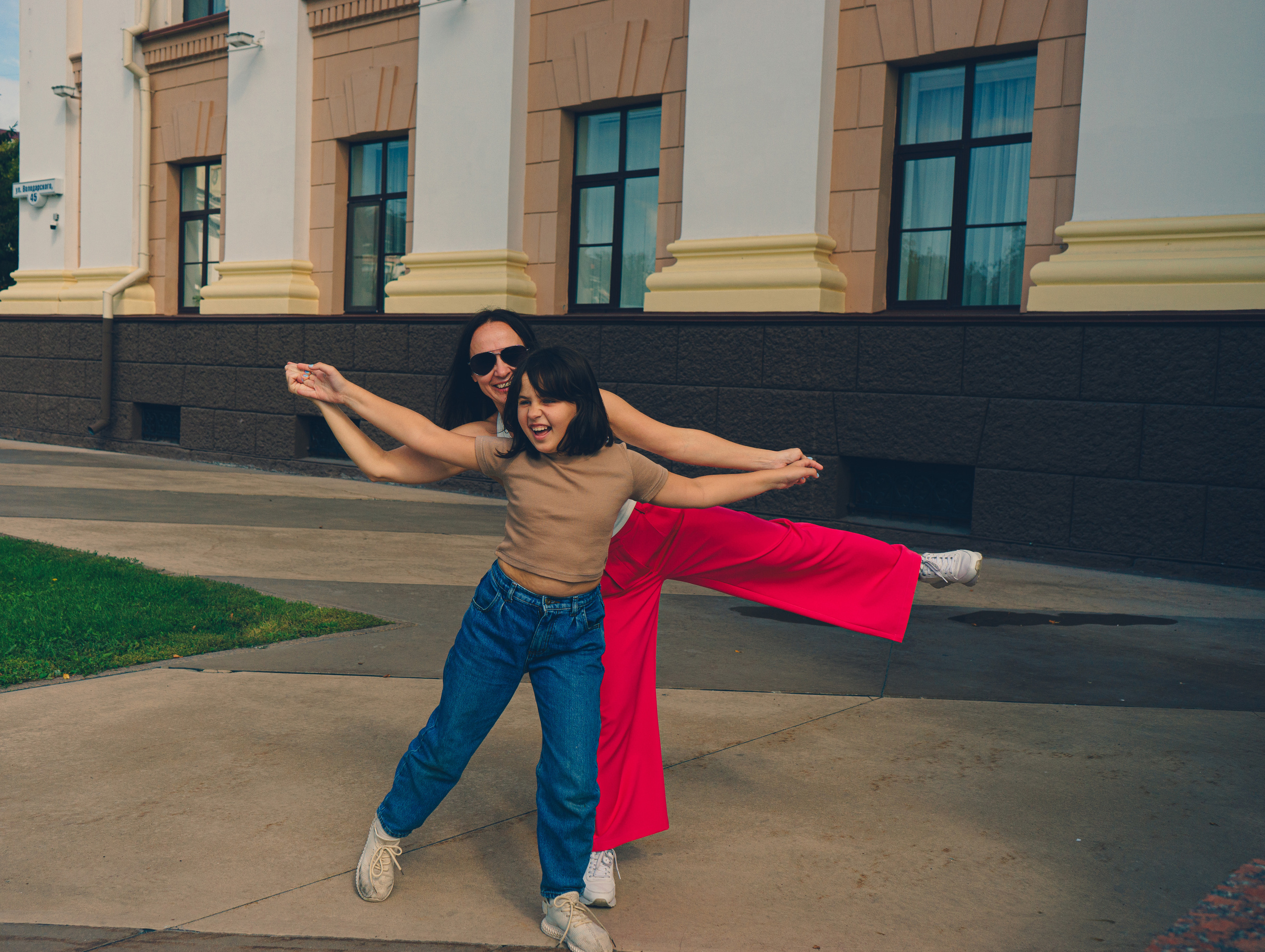 Фотосессия для мамы и дочки  тюмень