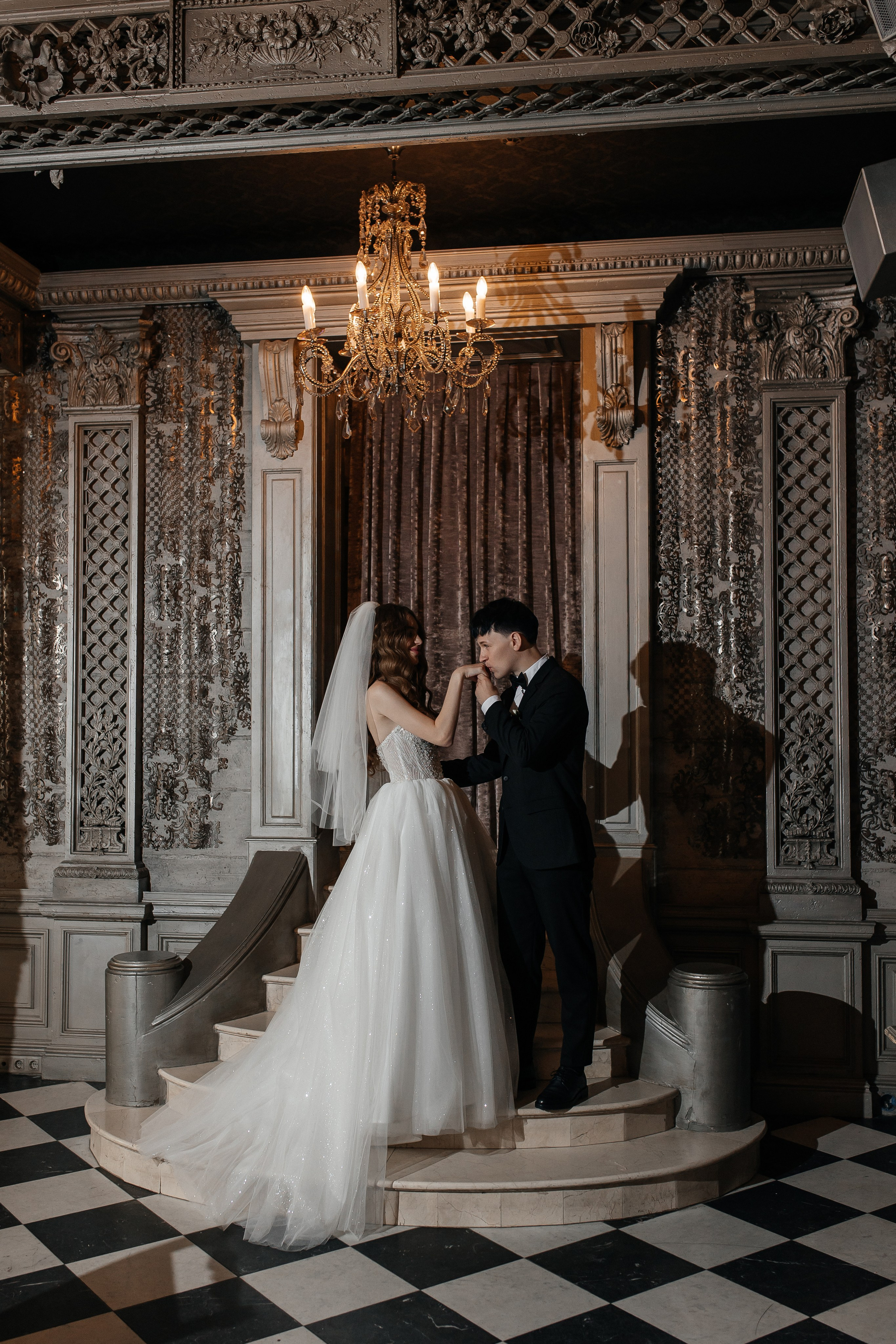 Свадебная фотосессия в ресторане Турандот