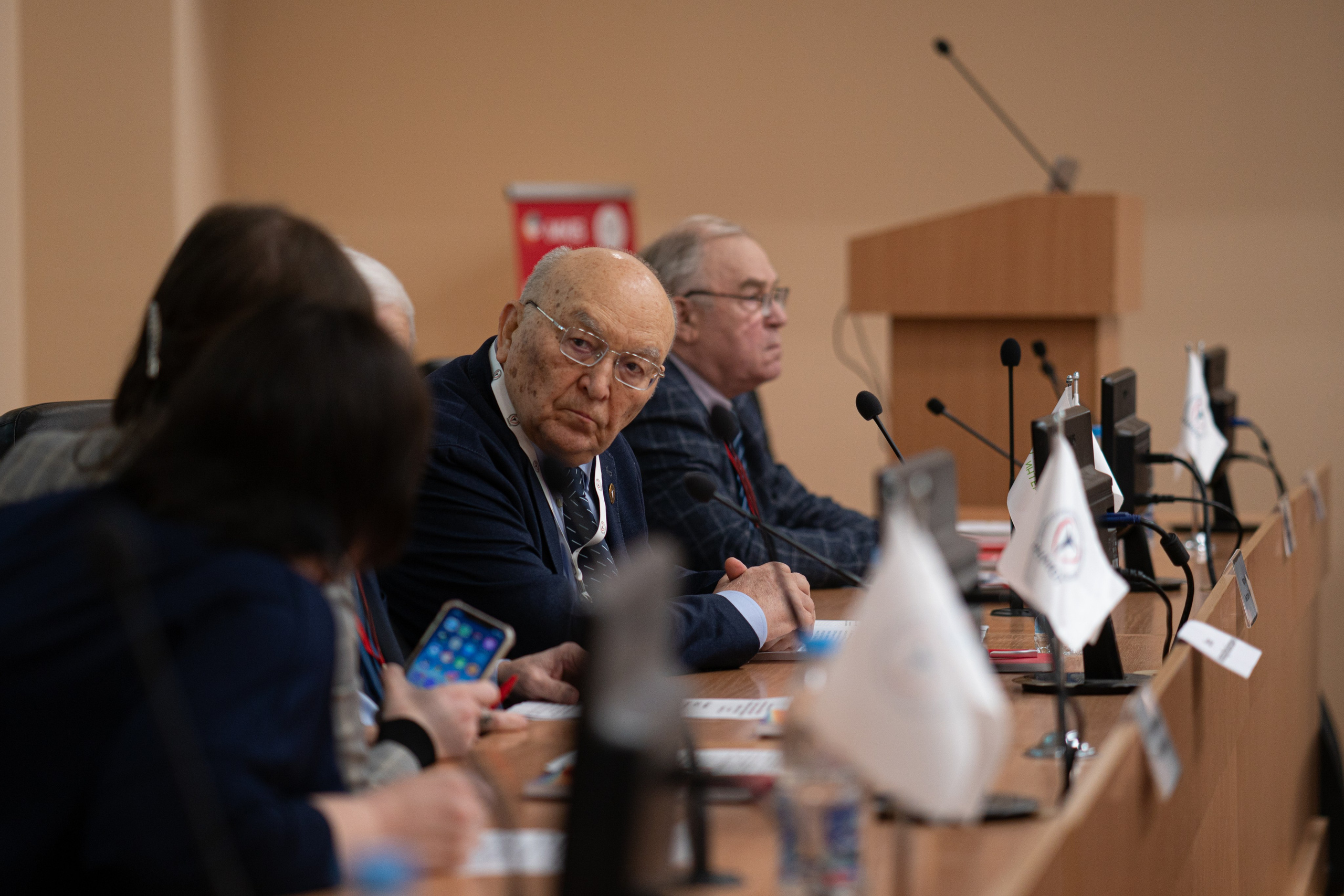 Научно-практическая конференция. Творческий и репортажный фотограф в Москве Клим Долгов