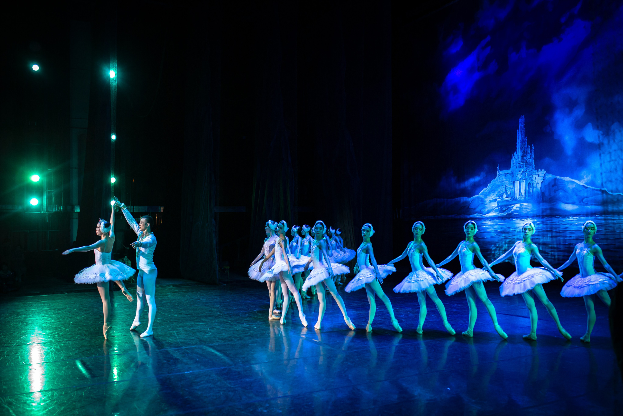 «Лебединое озеро» ГАТОБ г. Алматы 2024. Jora Abramov | Коммерческий и репортажный фотограф в Алматы