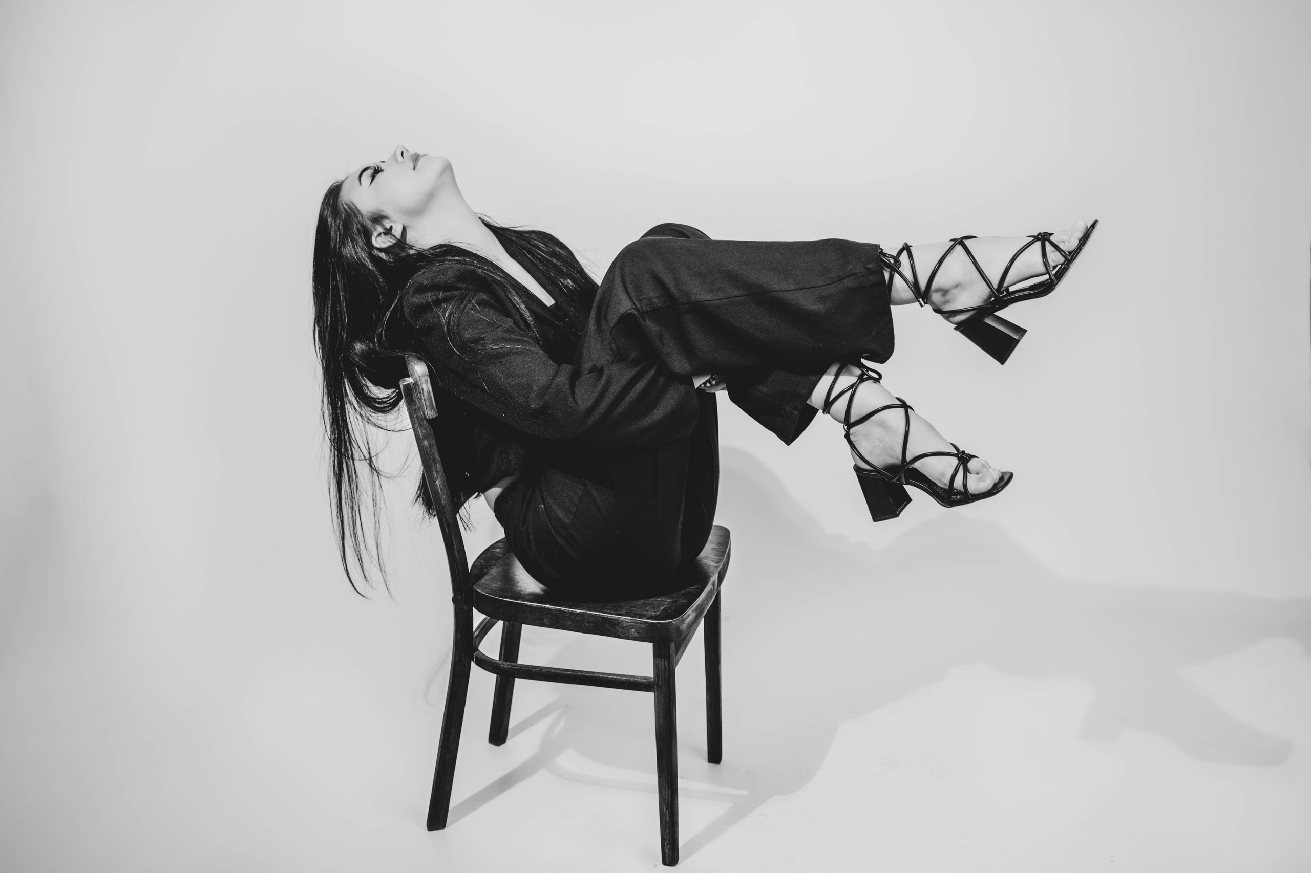 Съёмка в студии, ЧБ. Фотограф Сочи. Фотосессии. Свадебный фотограф