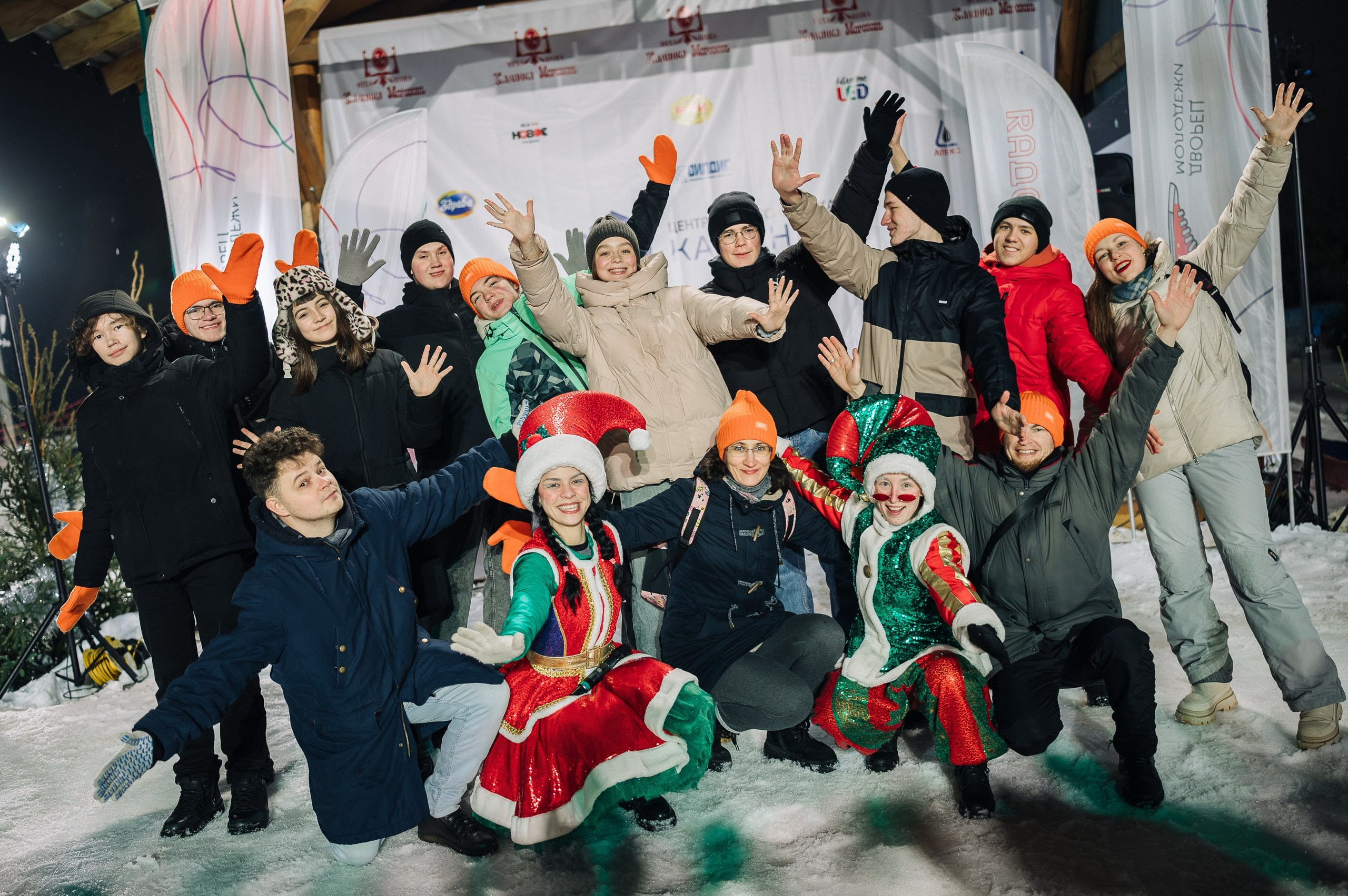 Награждение волонтерского корпуса 650-летия города Киров. Репортажный фотограф в Кирове Александр Лутошкин