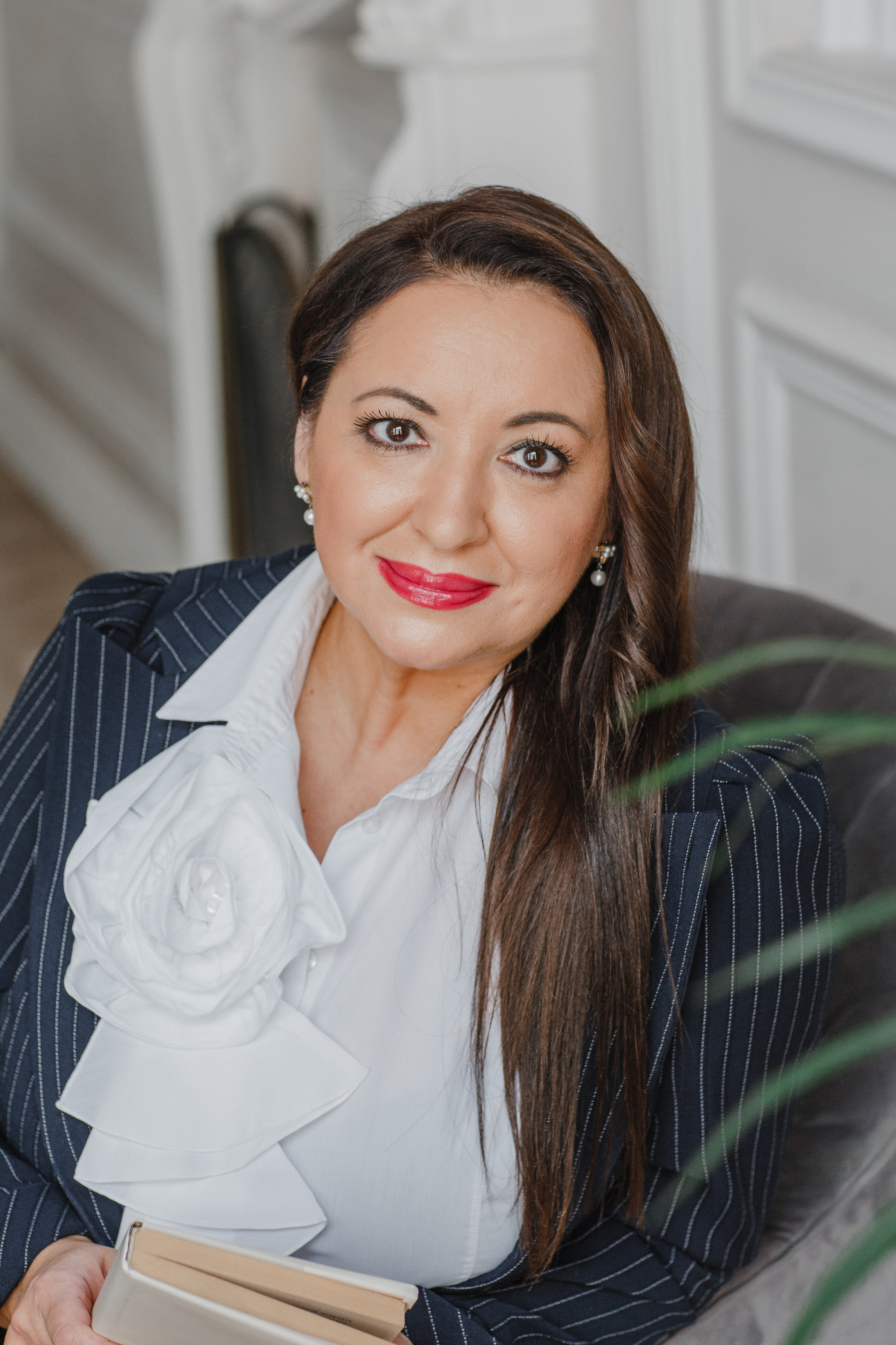 Портретный фотограф для контент съёмки в Новой Москве. Фотограф Москва. Портретный фотограф Александра Харитонова Москва Новая Москва Троицк