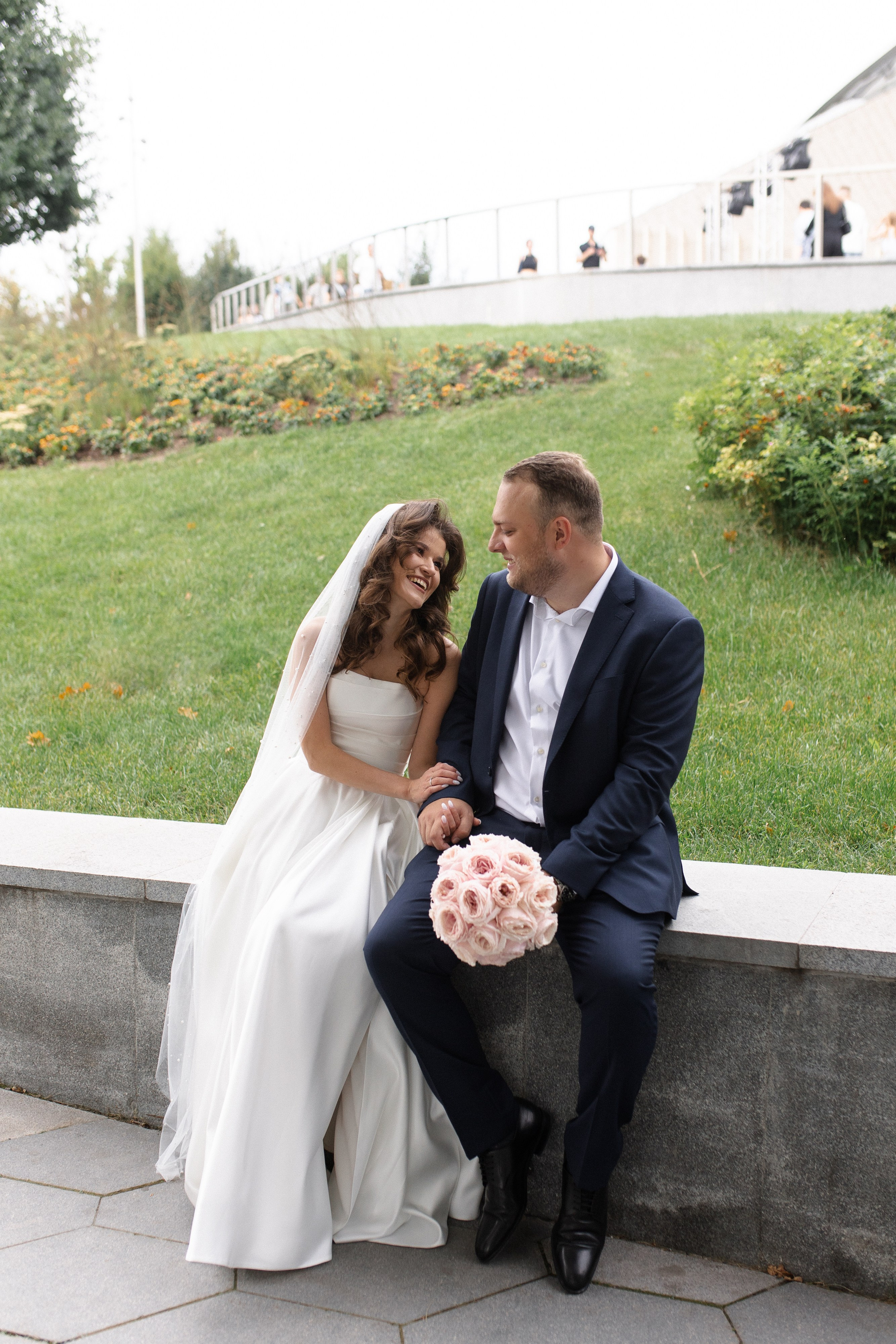 Регистрация в Гостином дворе, ужин в ресторане Библиотека в Переделкино. Свадебный фотограф в Москве Мария Крош