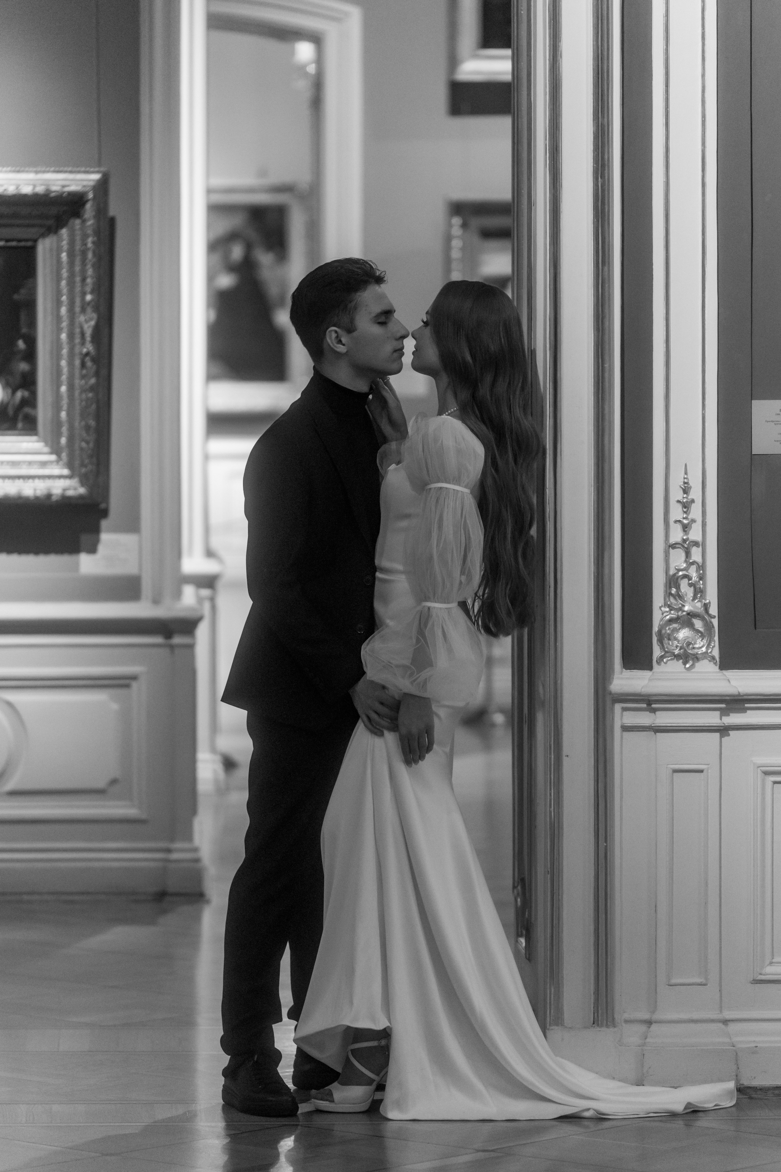 Фотосессия в Эрмитаже упрекрасно передаст Ваш стиль свадьбы!