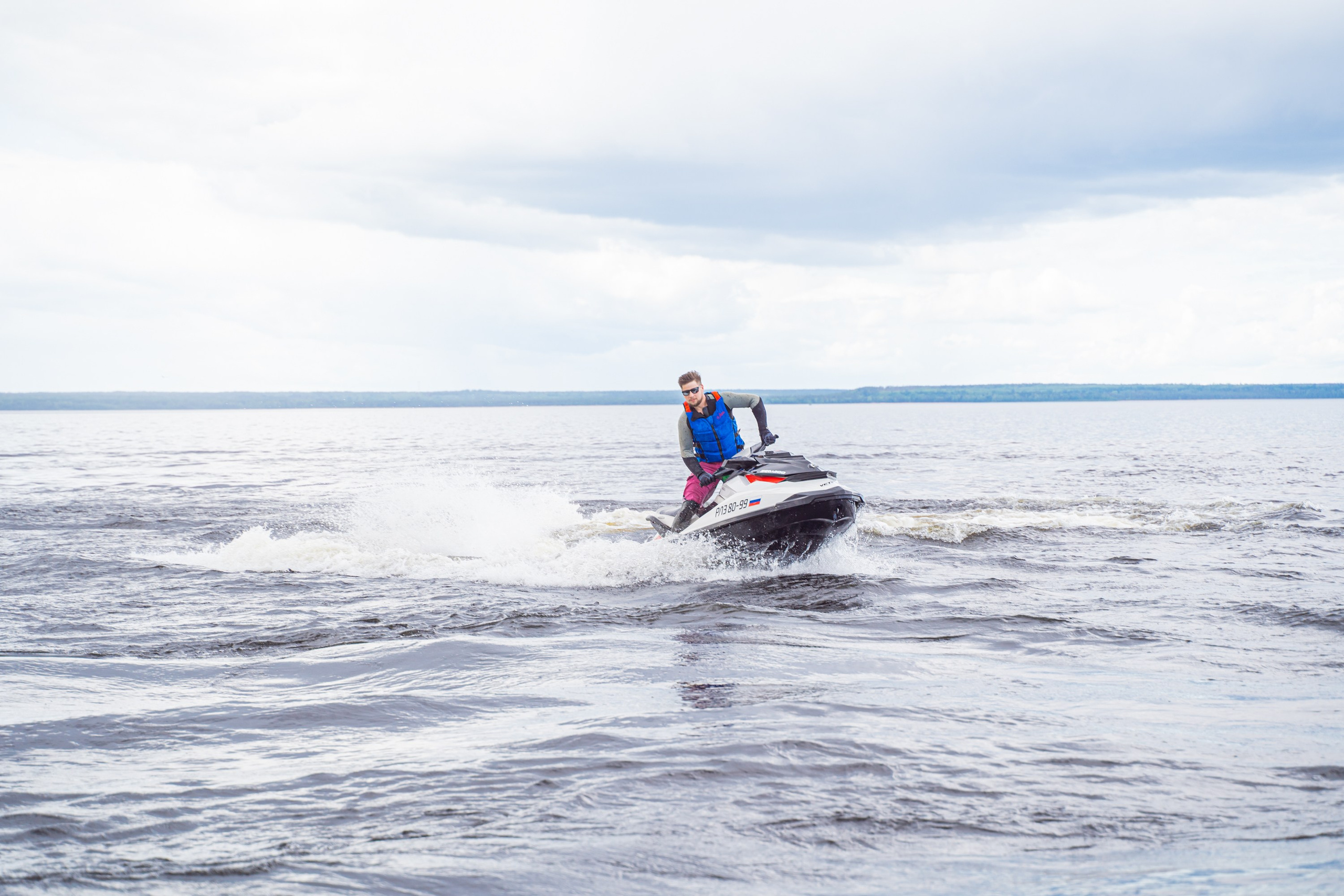 Гидровыезд в Коневский мужской монастырь. Свадебный, семейный, портретный, репортажный фотограф в Санкт-Петербурге