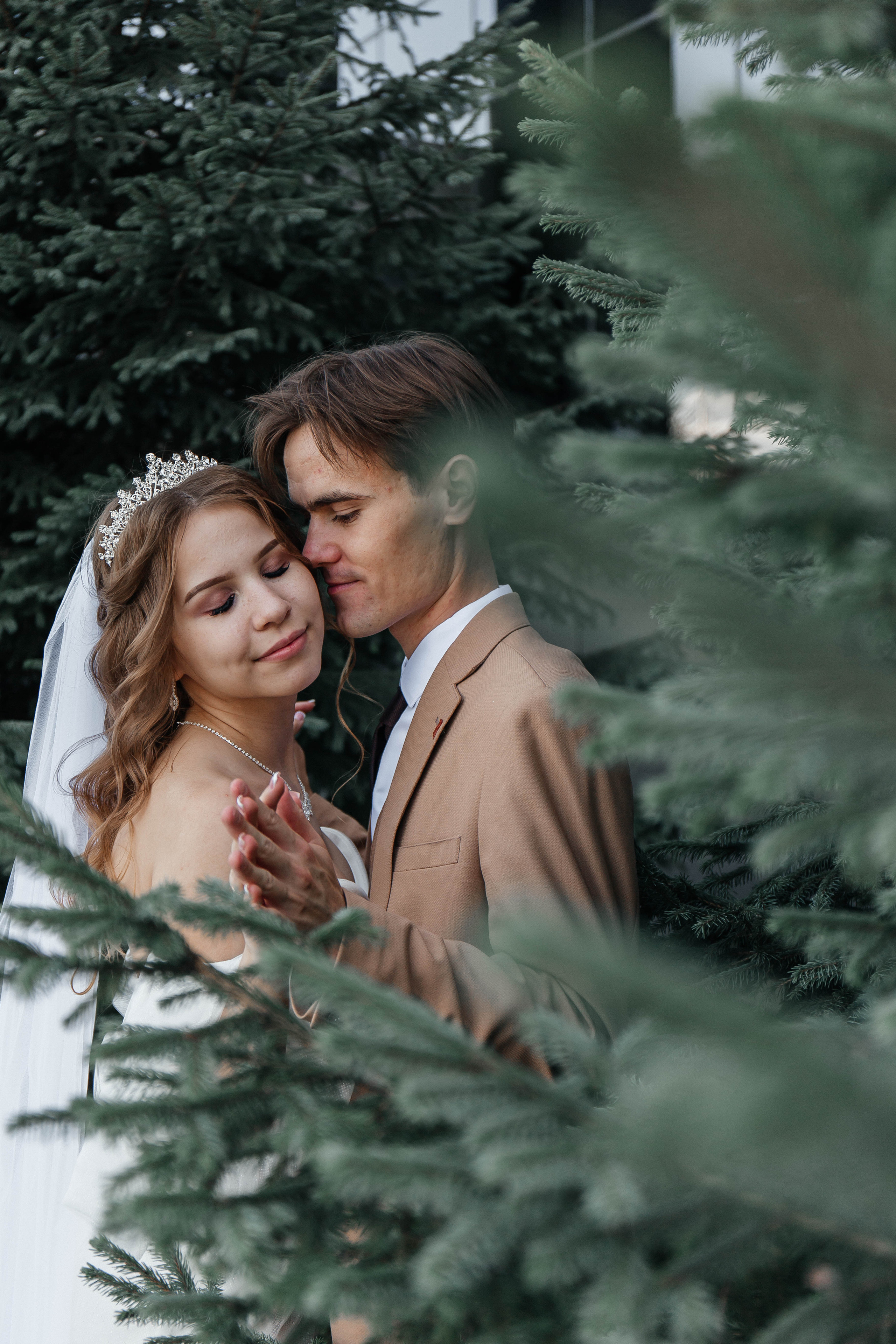 Город. Для тех, кто не ждёт удачи, а создаёт её. Каждая фотосессия — это твой момент, твой стиль, твой успех. 📸