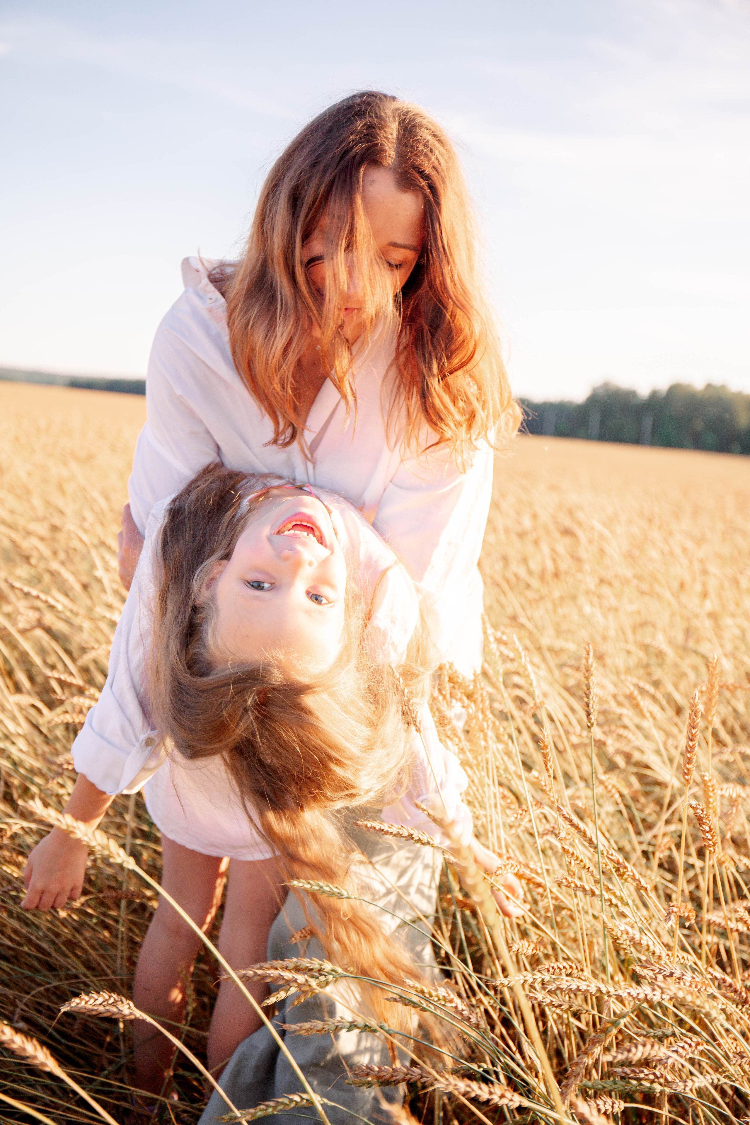 Мама дочь. Для тех, кто не ждёт удачи, а создаёт её. Каждая фотосессия — это твой момент, твой стиль, твой успех. 📸
