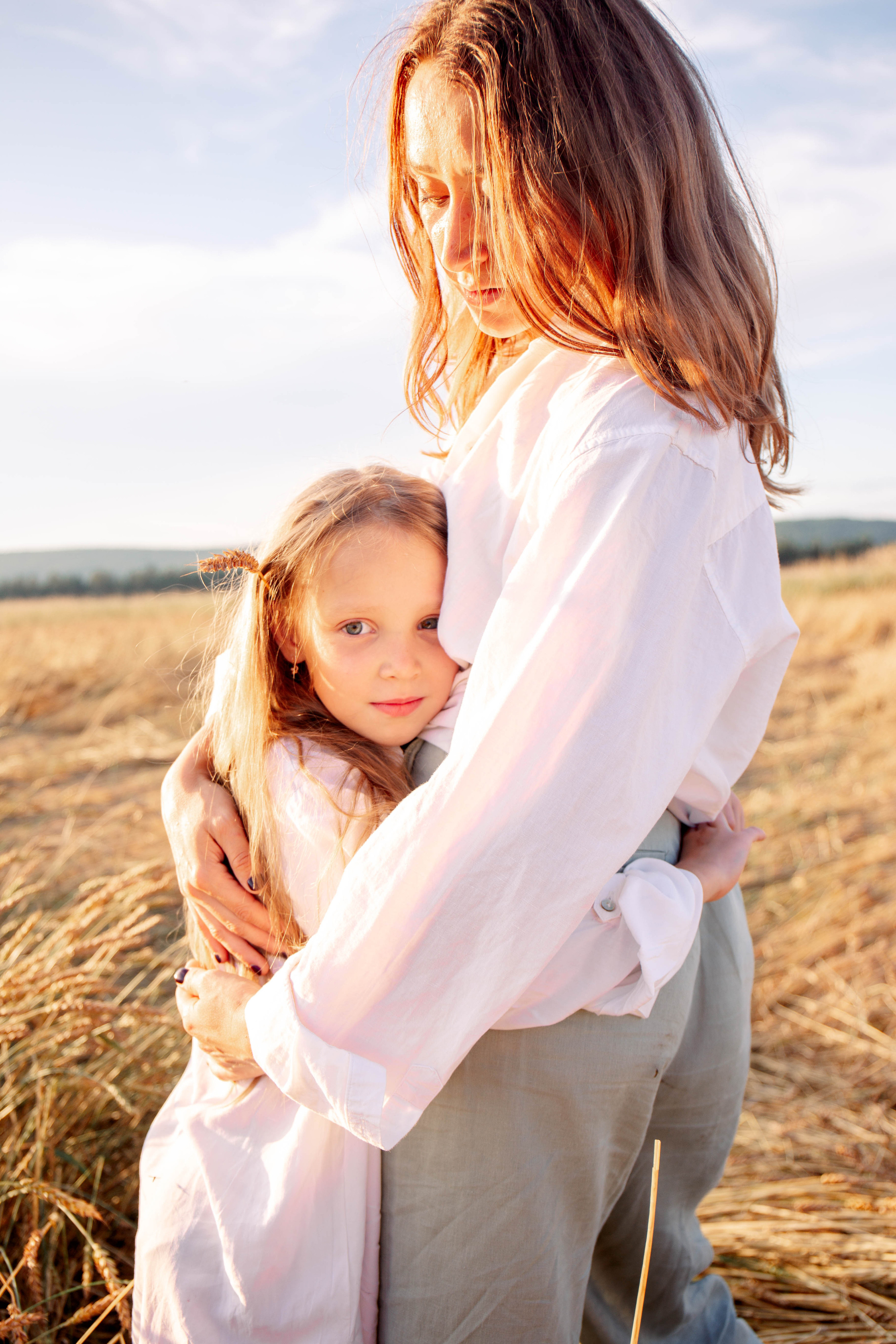 Мама дочь. Для тех, кто не ждёт удачи, а создаёт её. Каждая фотосессия — это твой момент, твой стиль, твой успех. 📸