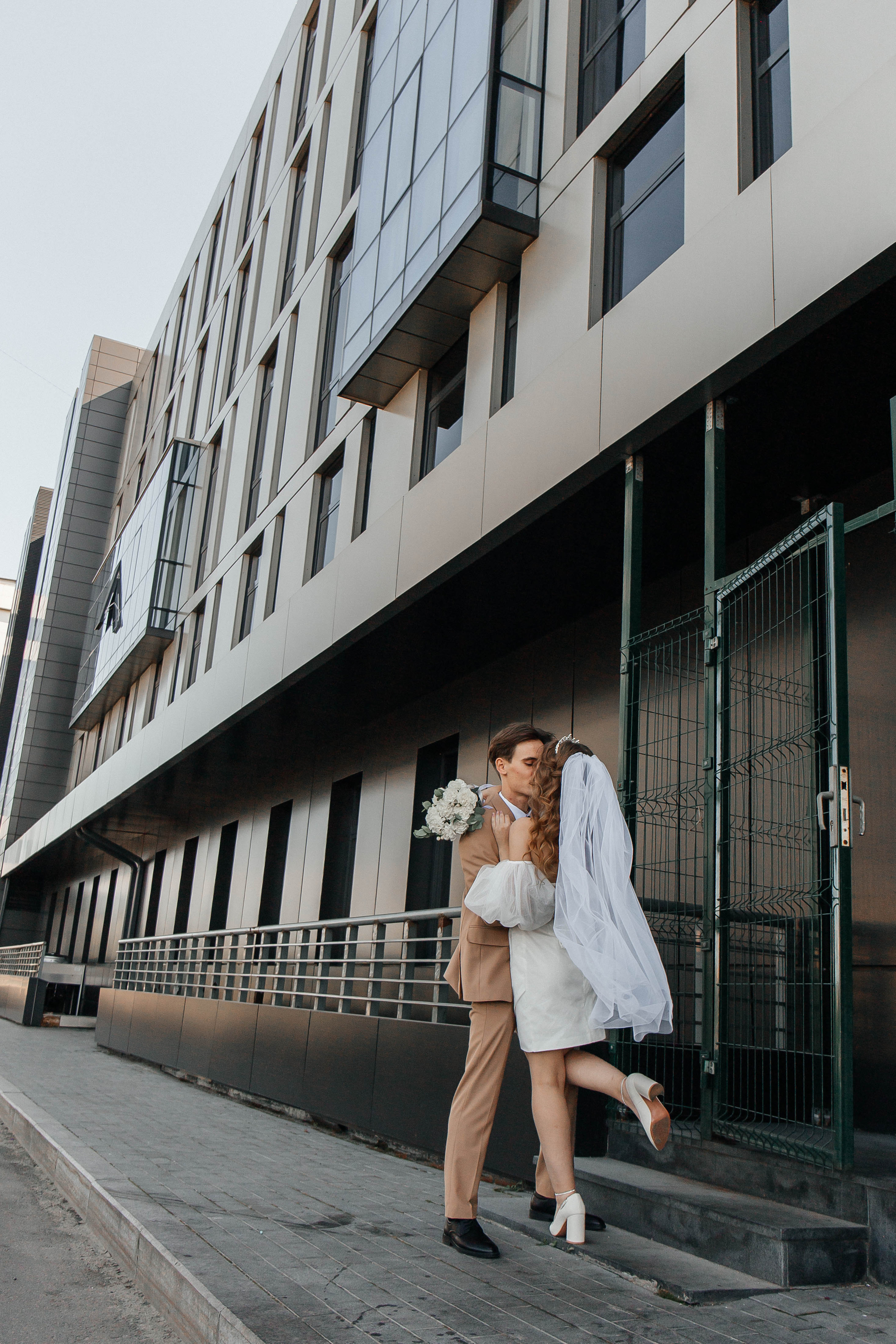 Город. Для тех, кто не ждёт удачи, а создаёт её. Каждая фотосессия — это твой момент, твой стиль, твой успех. 📸