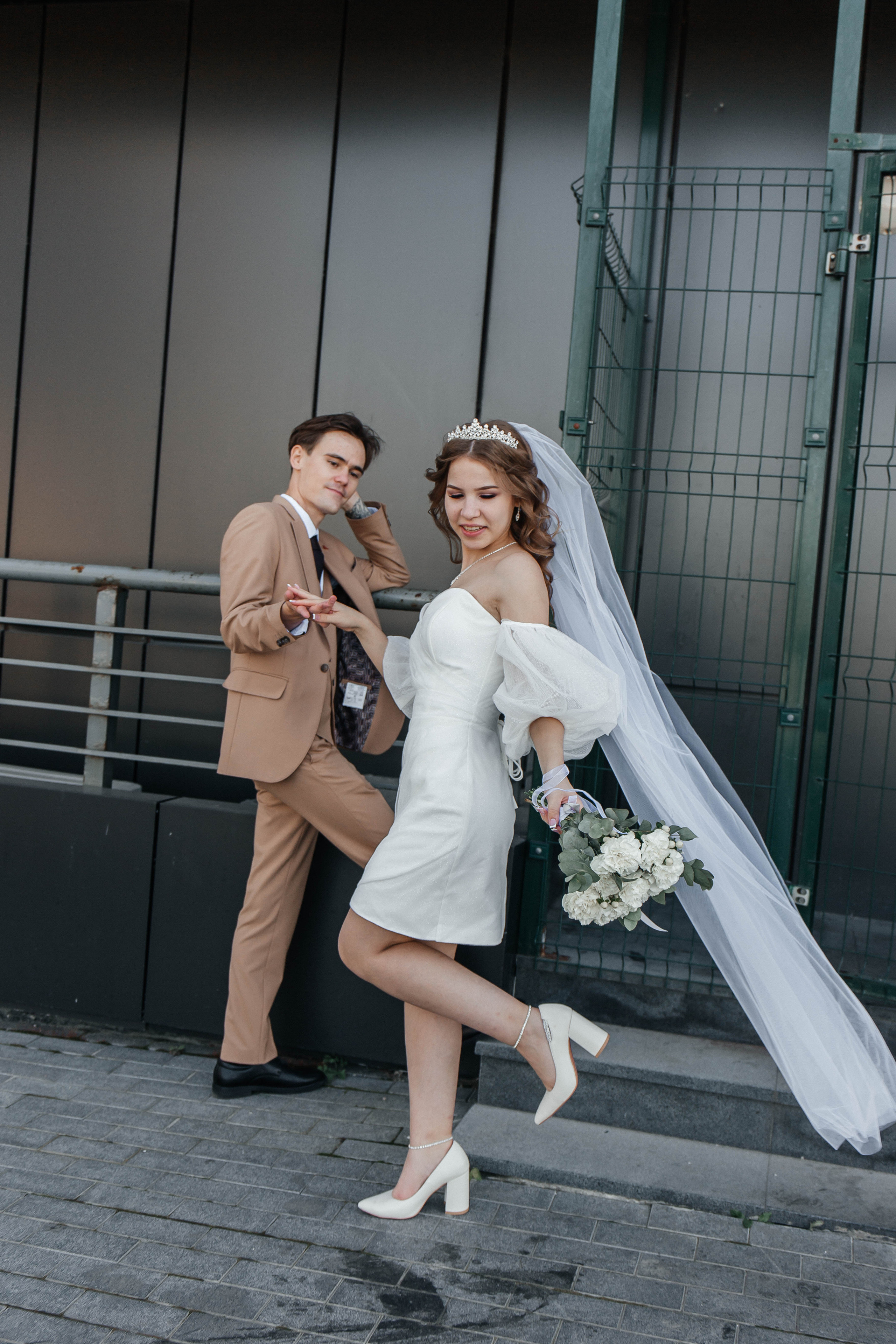 Город. Для тех, кто не ждёт удачи, а создаёт её. Каждая фотосессия — это твой момент, твой стиль, твой успех. 📸