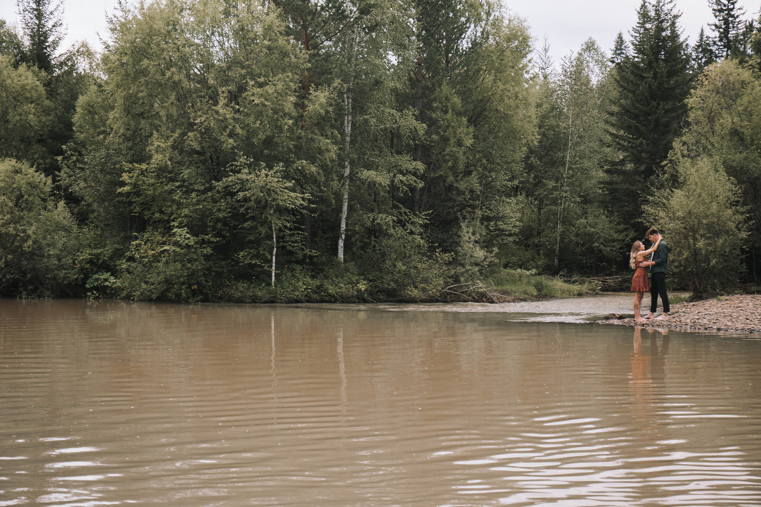 Лето в поле. Для тех, кто не ждёт удачи, а создаёт её. Каждая фотосессия — это твой момент, твой стиль, твой успех. 📸