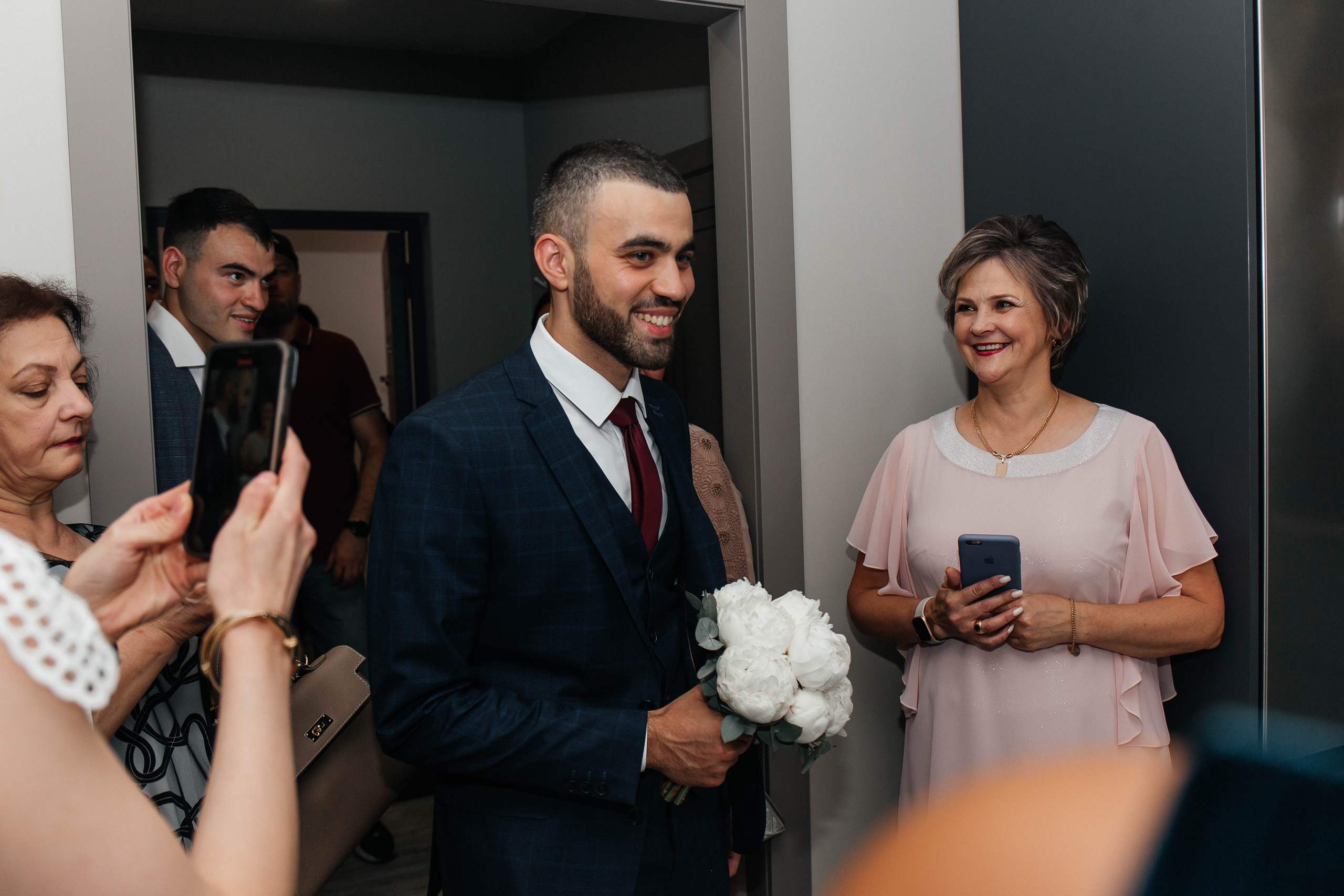 Утро невесты. Для тех, кто не ждёт удачи, а создаёт её. Каждая фотосессия — это твой момент, твой стиль, твой успех. 📸