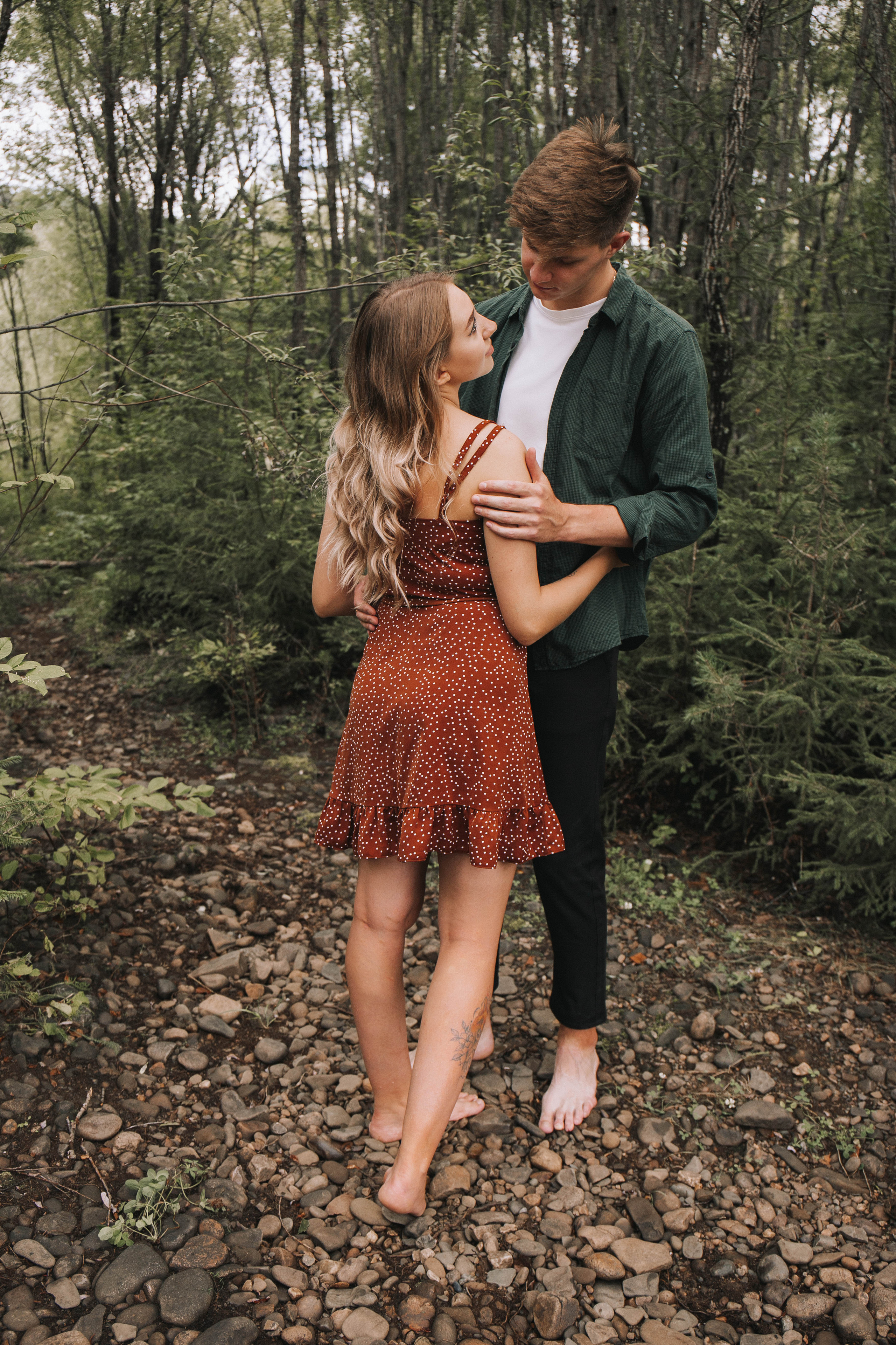 Лето в поле. Для тех, кто не ждёт удачи, а создаёт её. Каждая фотосессия — это твой момент, твой стиль, твой успех. 📸