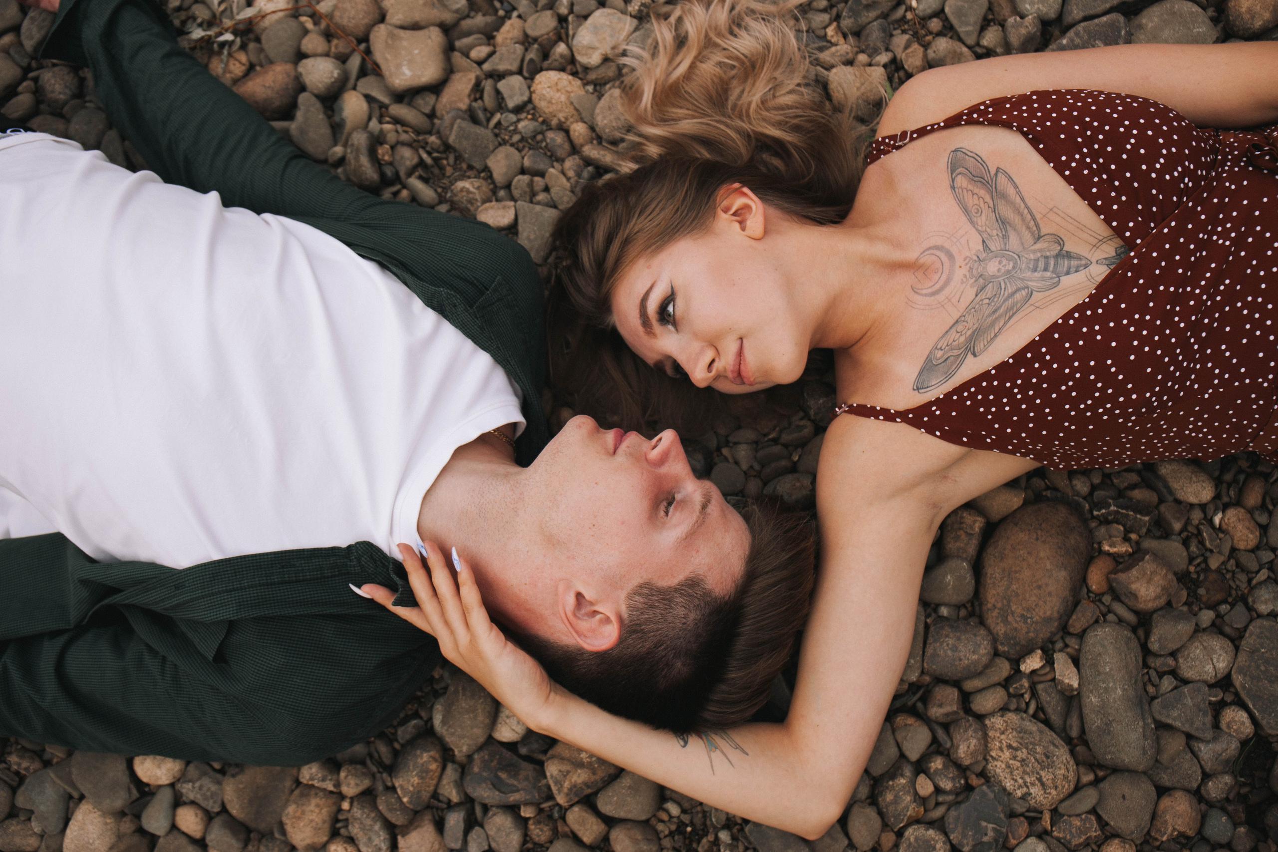 Лето в поле. Для тех, кто не ждёт удачи, а создаёт её. Каждая фотосессия — это твой момент, твой стиль, твой успех. 📸