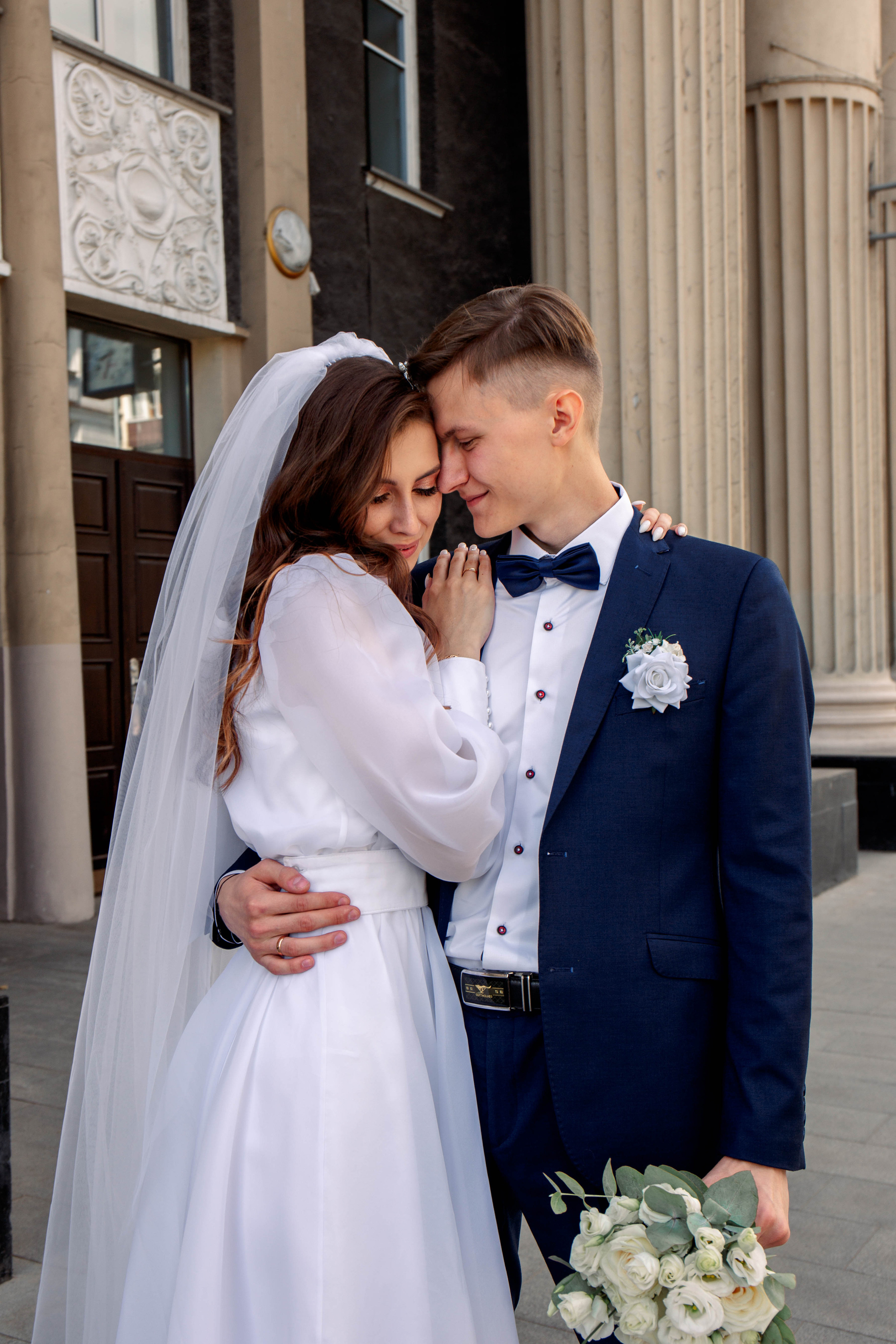 Роман и Ксения. Для тех, кто не ждёт удачи, а создаёт её. Каждая фотосессия — это твой момент, твой стиль, твой успех. 📸