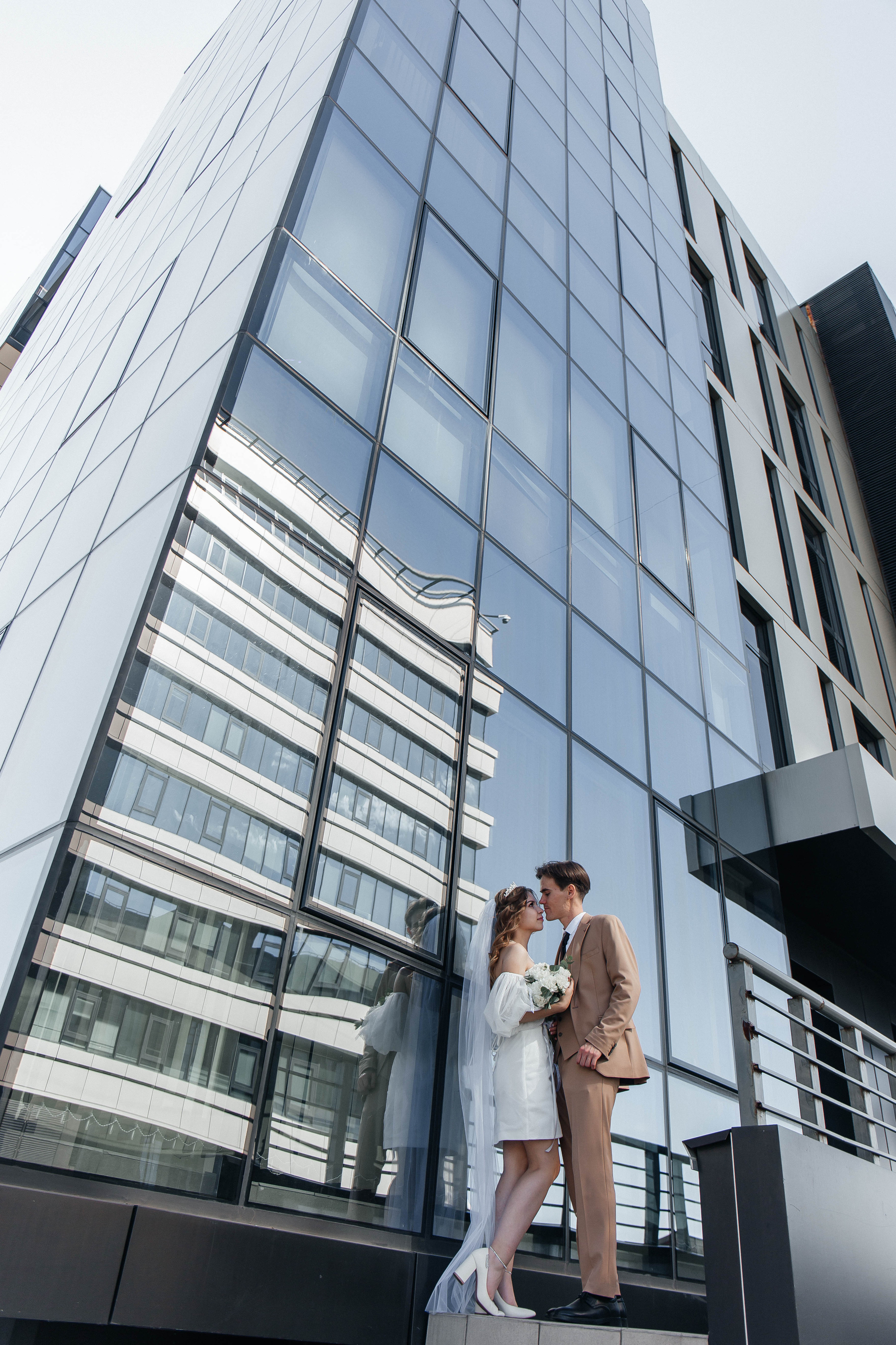 Город. Для тех, кто не ждёт удачи, а создаёт её. Каждая фотосессия — это твой момент, твой стиль, твой успех. 📸