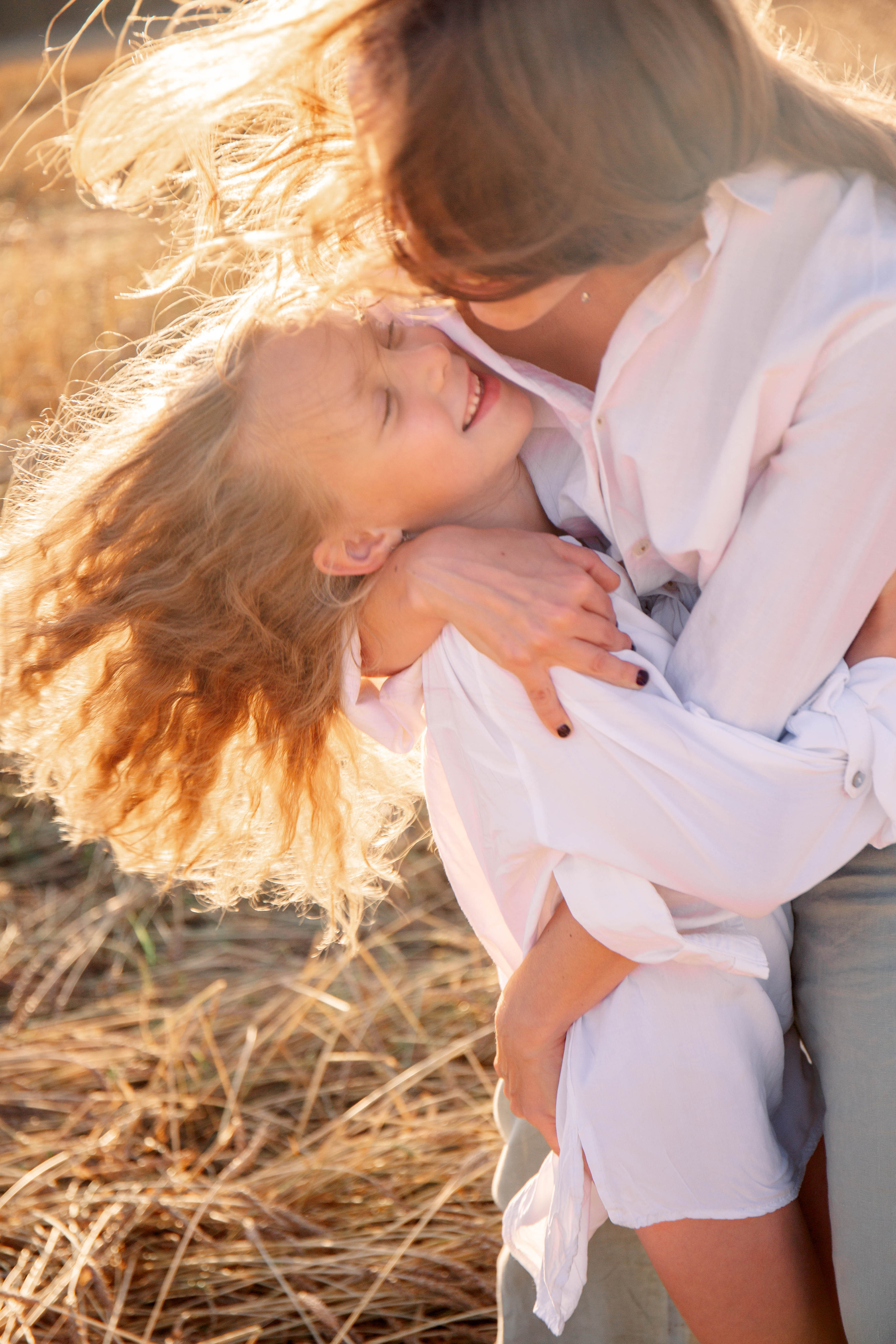 Мама дочь. Для тех, кто не ждёт удачи, а создаёт её. Каждая фотосессия — это твой момент, твой стиль, твой успех. 📸
