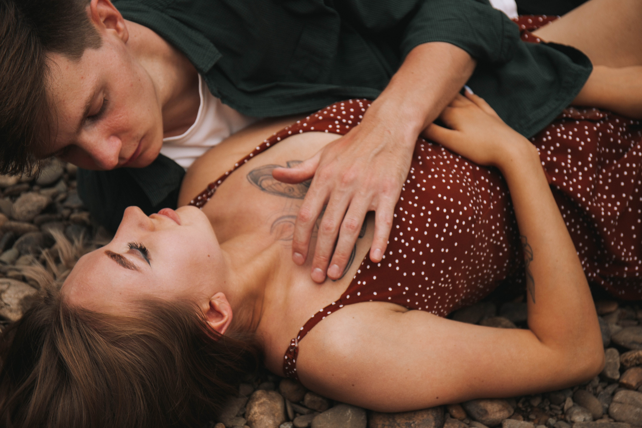 Лето в поле. Для тех, кто не ждёт удачи, а создаёт её. Каждая фотосессия — это твой момент, твой стиль, твой успех. 📸