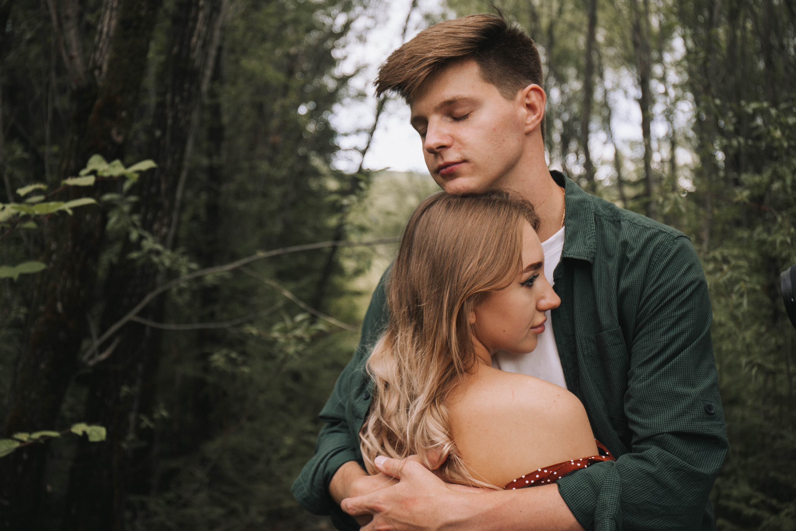 Лето в поле. Для тех, кто не ждёт удачи, а создаёт её. Каждая фотосессия — это твой момент, твой стиль, твой успех. 📸