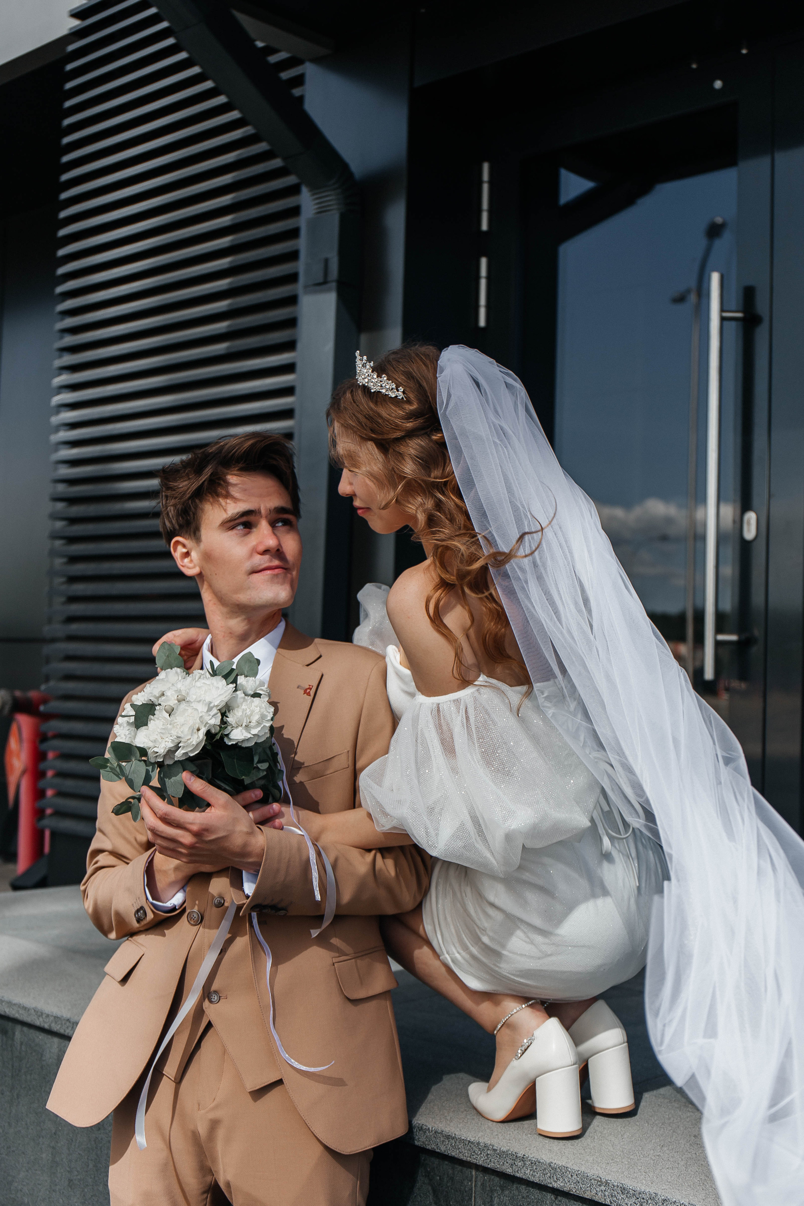 Город. Для тех, кто не ждёт удачи, а создаёт её. Каждая фотосессия — это твой момент, твой стиль, твой успех. 📸