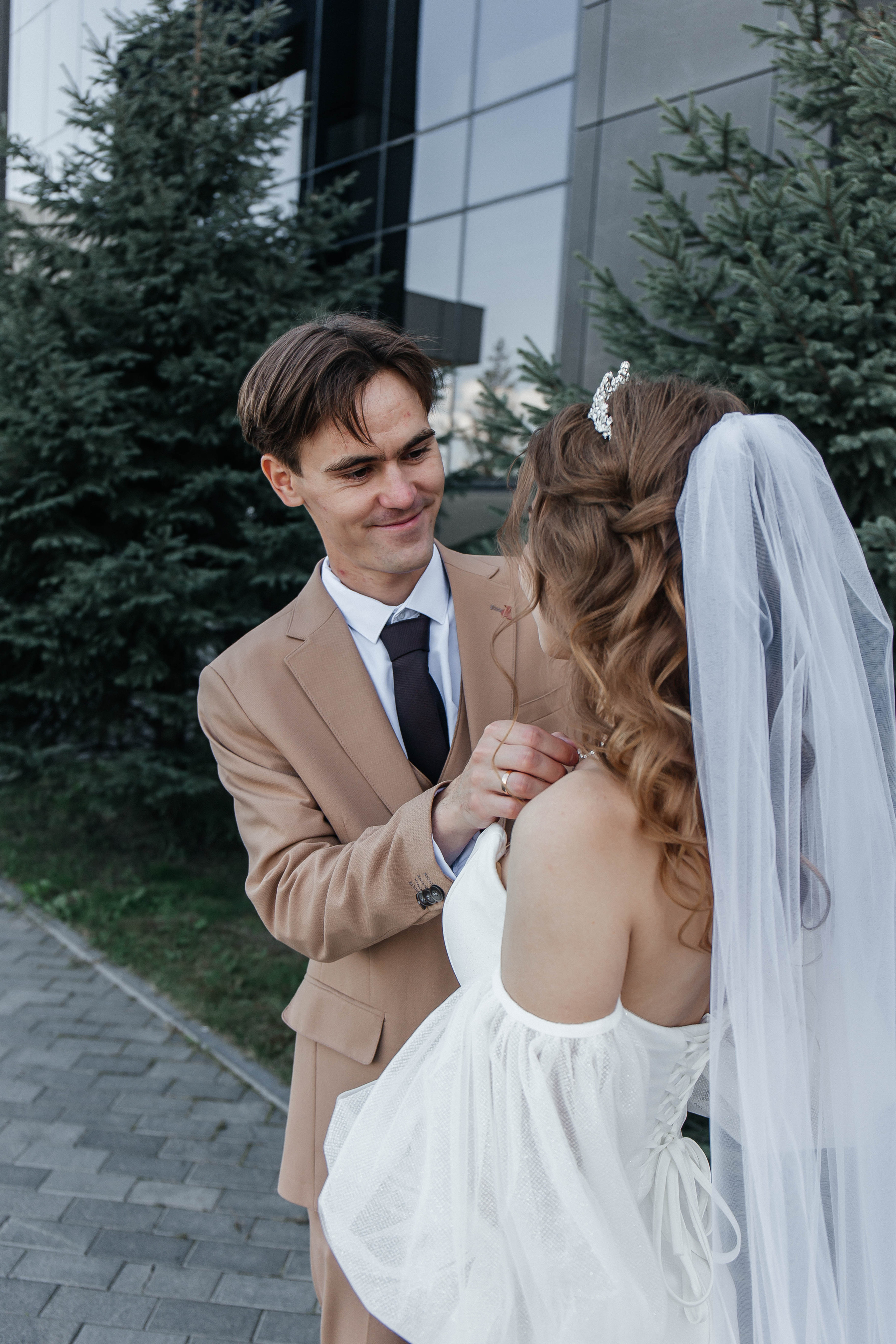 Город. Для тех, кто не ждёт удачи, а создаёт её. Каждая фотосессия — это твой момент, твой стиль, твой успех. 📸