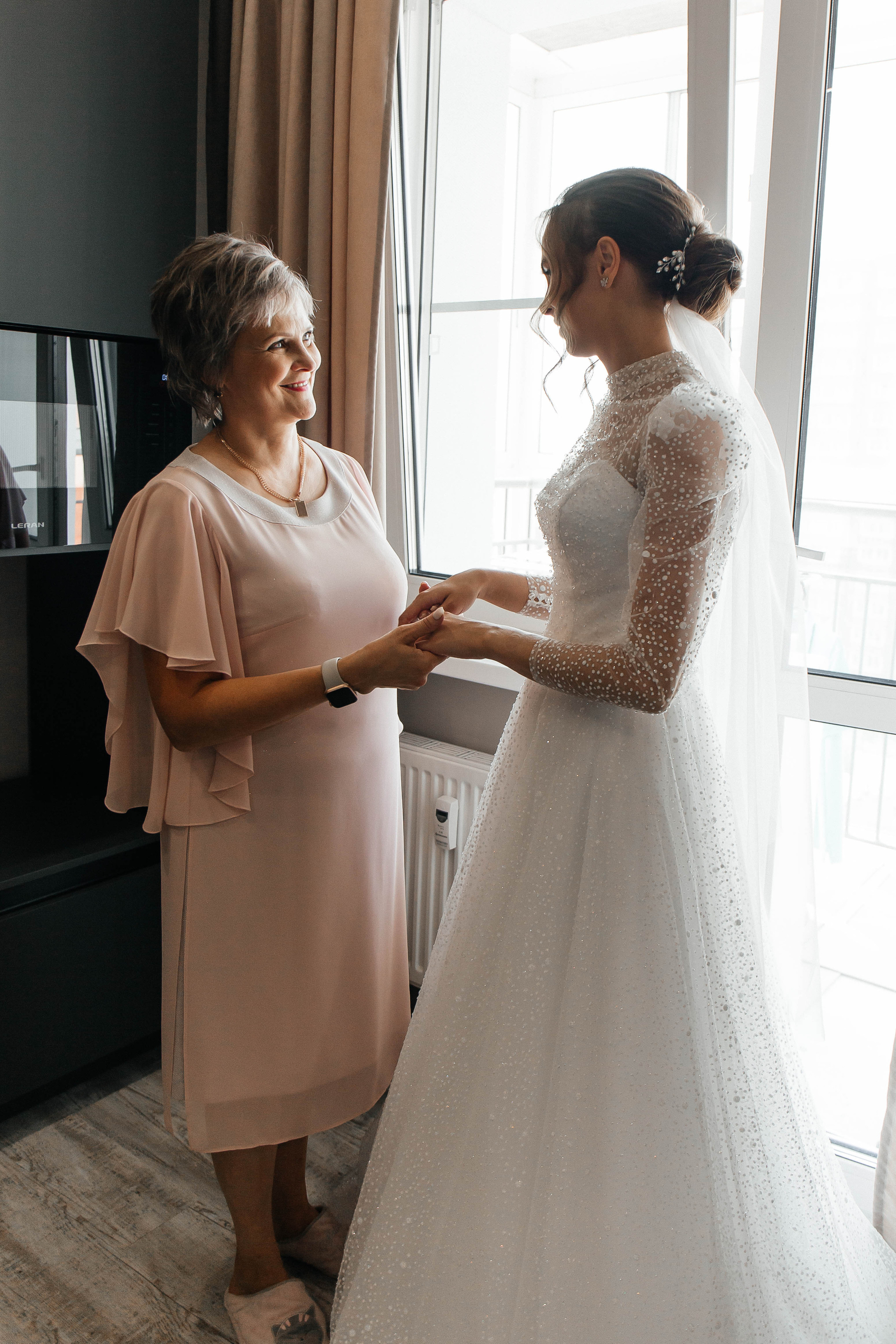 Утро невесты. Для тех, кто не ждёт удачи, а создаёт её. Каждая фотосессия — это твой момент, твой стиль, твой успех. 📸