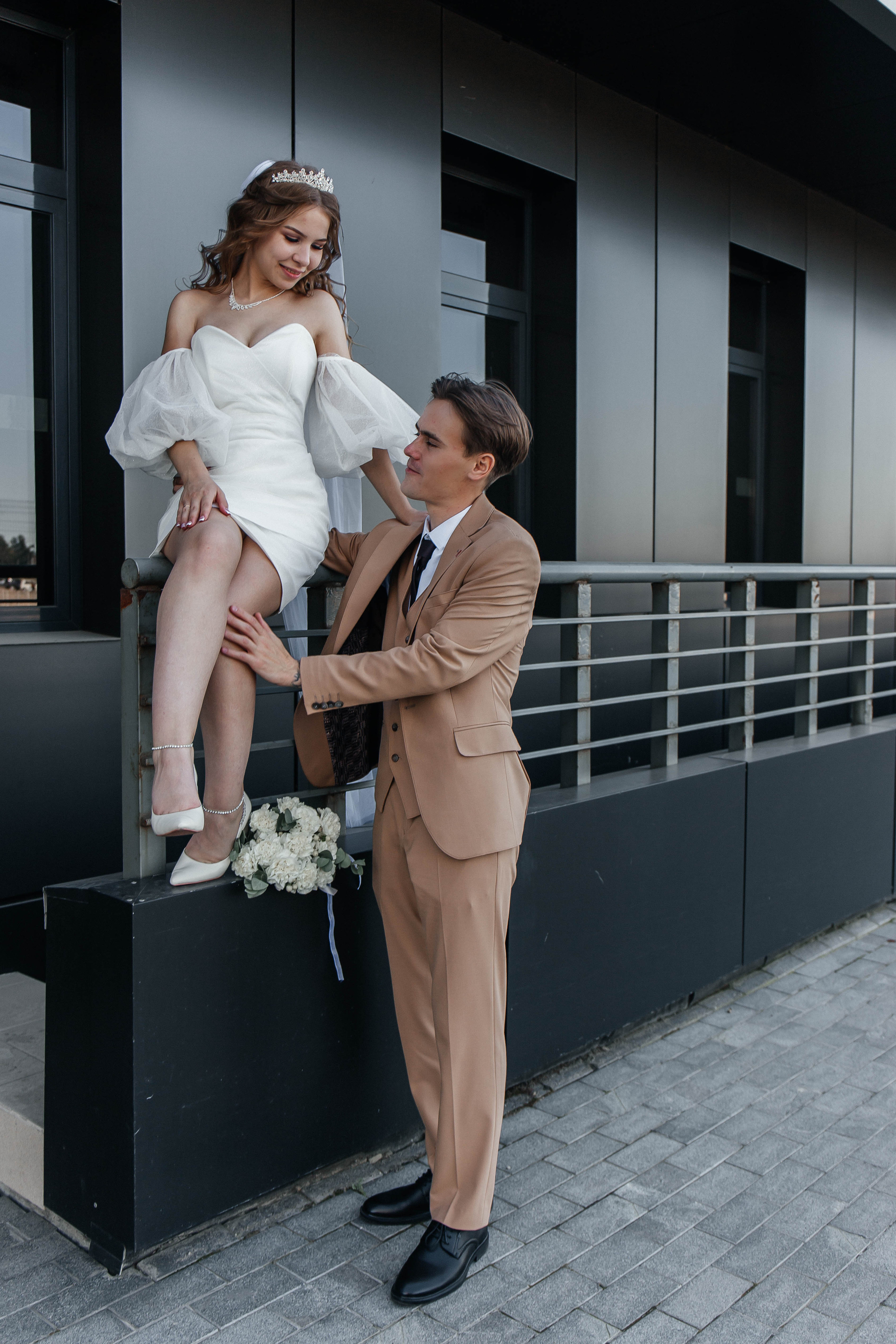 Город. Для тех, кто не ждёт удачи, а создаёт её. Каждая фотосессия — это твой момент, твой стиль, твой успех. 📸