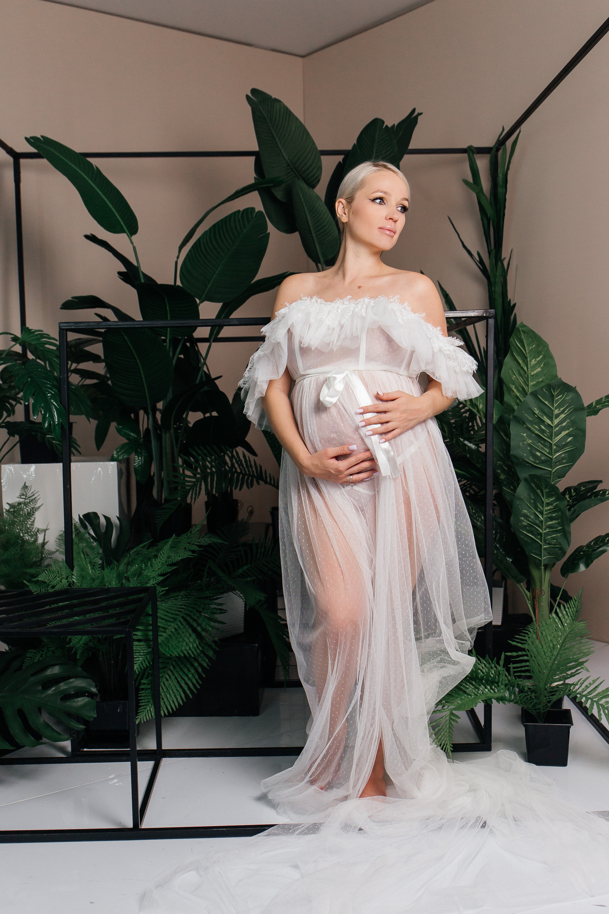 Яна. Для тех, кто не ждёт удачи, а создаёт её. Каждая фотосессия — это твой момент, твой стиль, твой успех. 📸