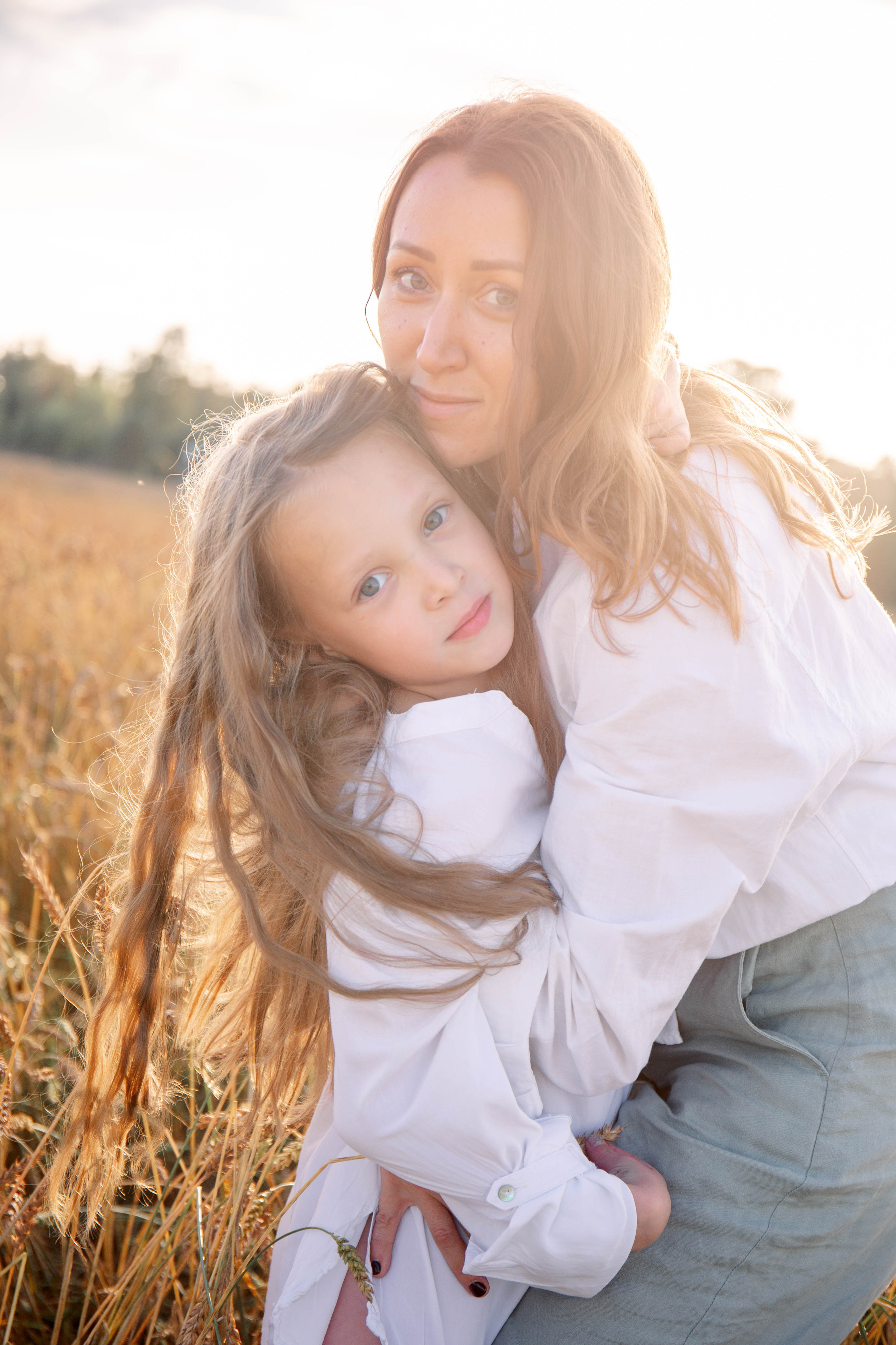 Мама дочь. Для тех, кто не ждёт удачи, а создаёт её. Каждая фотосессия — это твой момент, твой стиль, твой успех. 📸