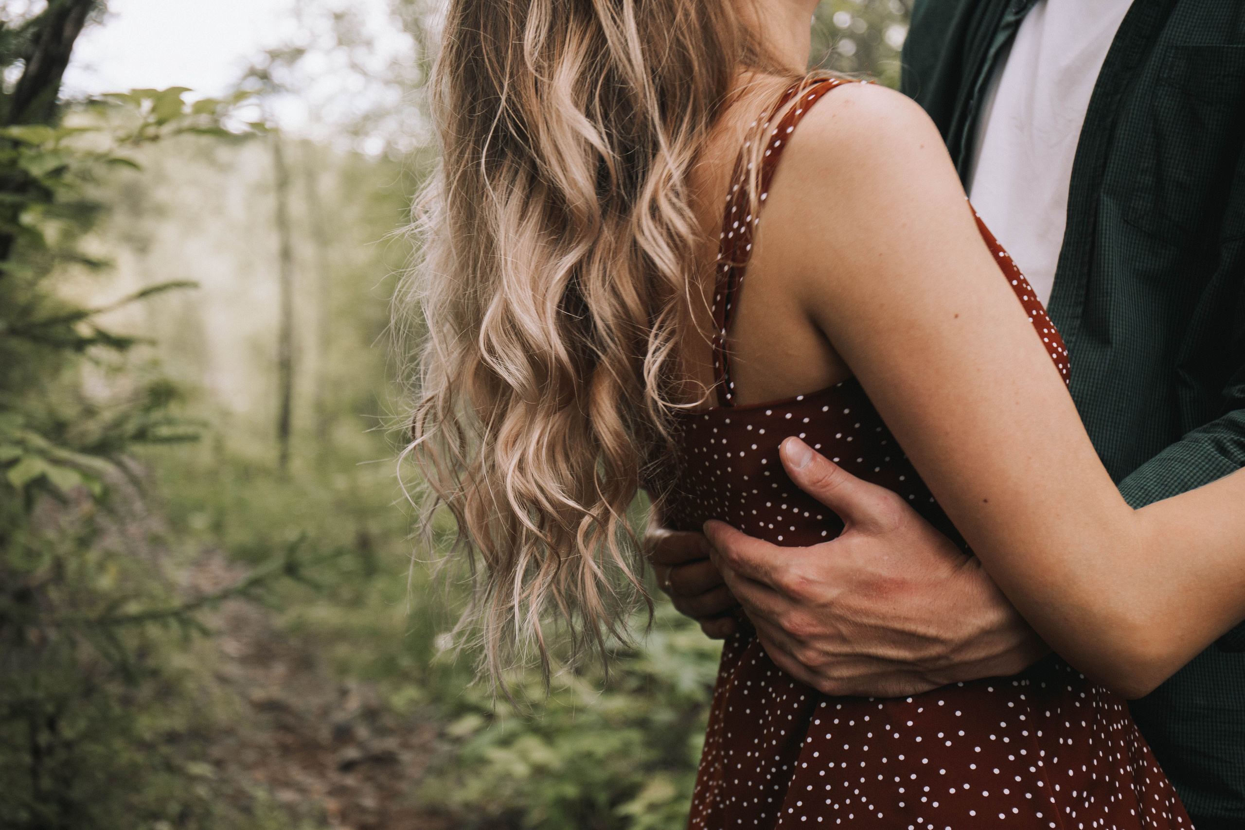 Лето в поле. Для тех, кто не ждёт удачи, а создаёт её. Каждая фотосессия — это твой момент, твой стиль, твой успех. 📸