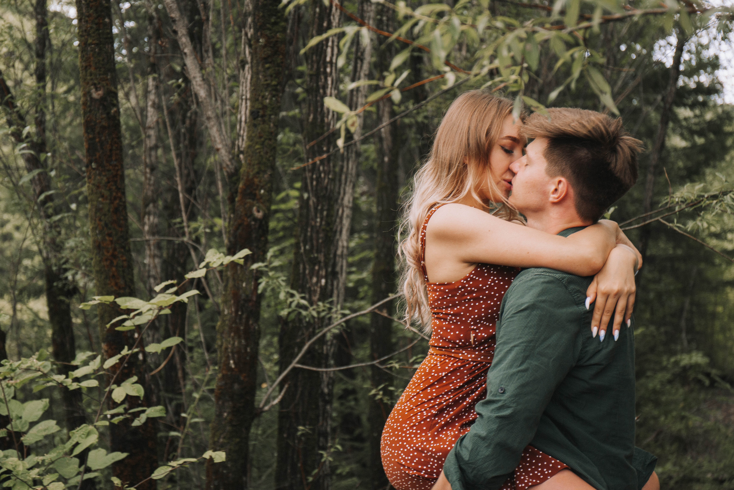 Лето в поле. Для тех, кто не ждёт удачи, а создаёт её. Каждая фотосессия — это твой момент, твой стиль, твой успех. 📸