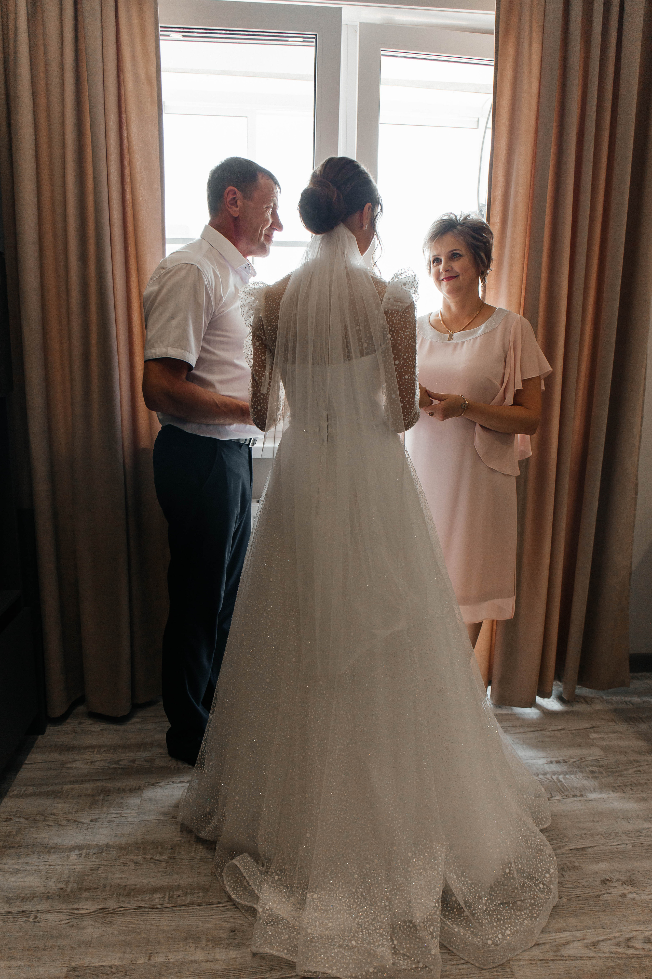 Утро невесты. Для тех, кто не ждёт удачи, а создаёт её. Каждая фотосессия — это твой момент, твой стиль, твой успех. 📸