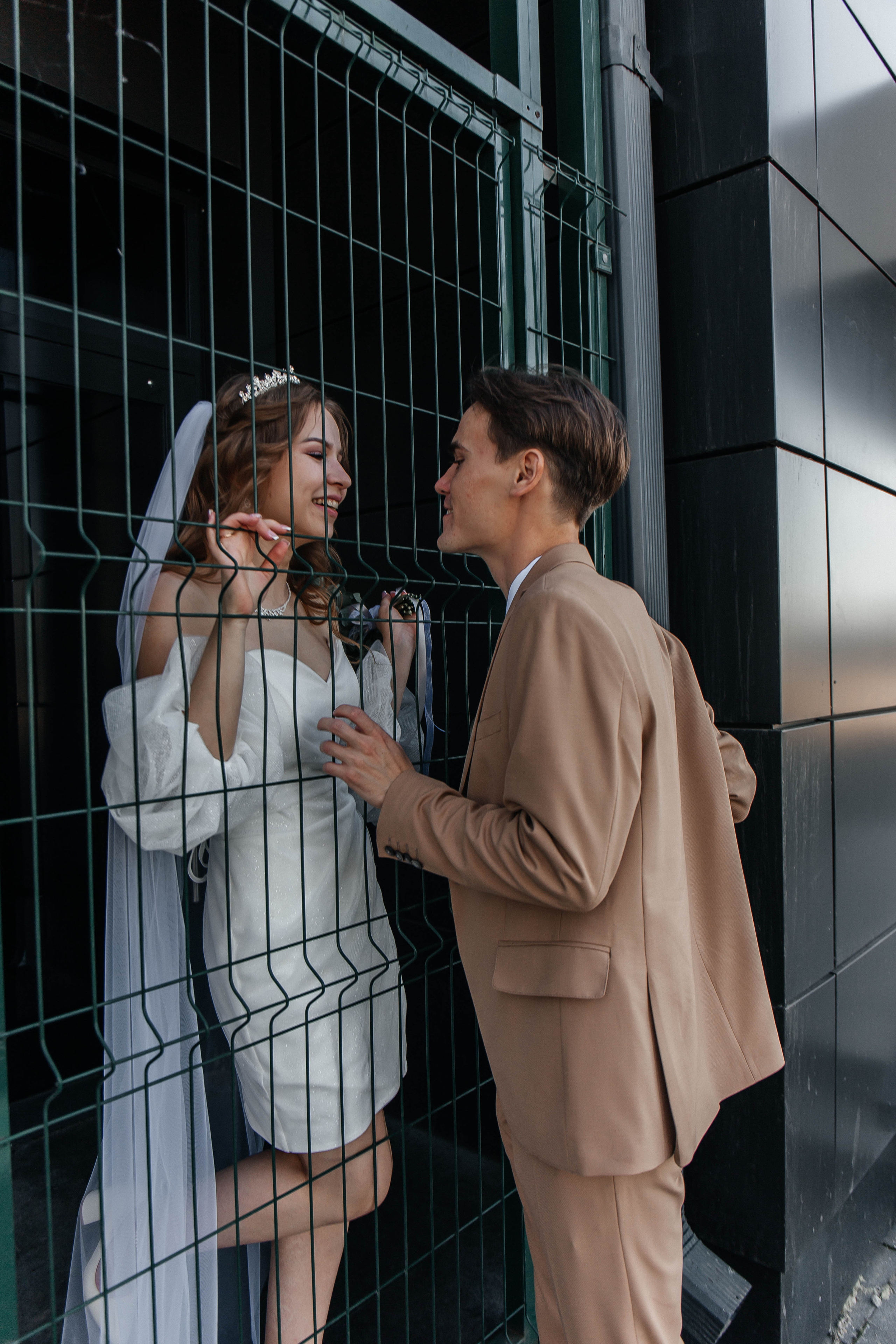 Город. Для тех, кто не ждёт удачи, а создаёт её. Каждая фотосессия — это твой момент, твой стиль, твой успех. 📸