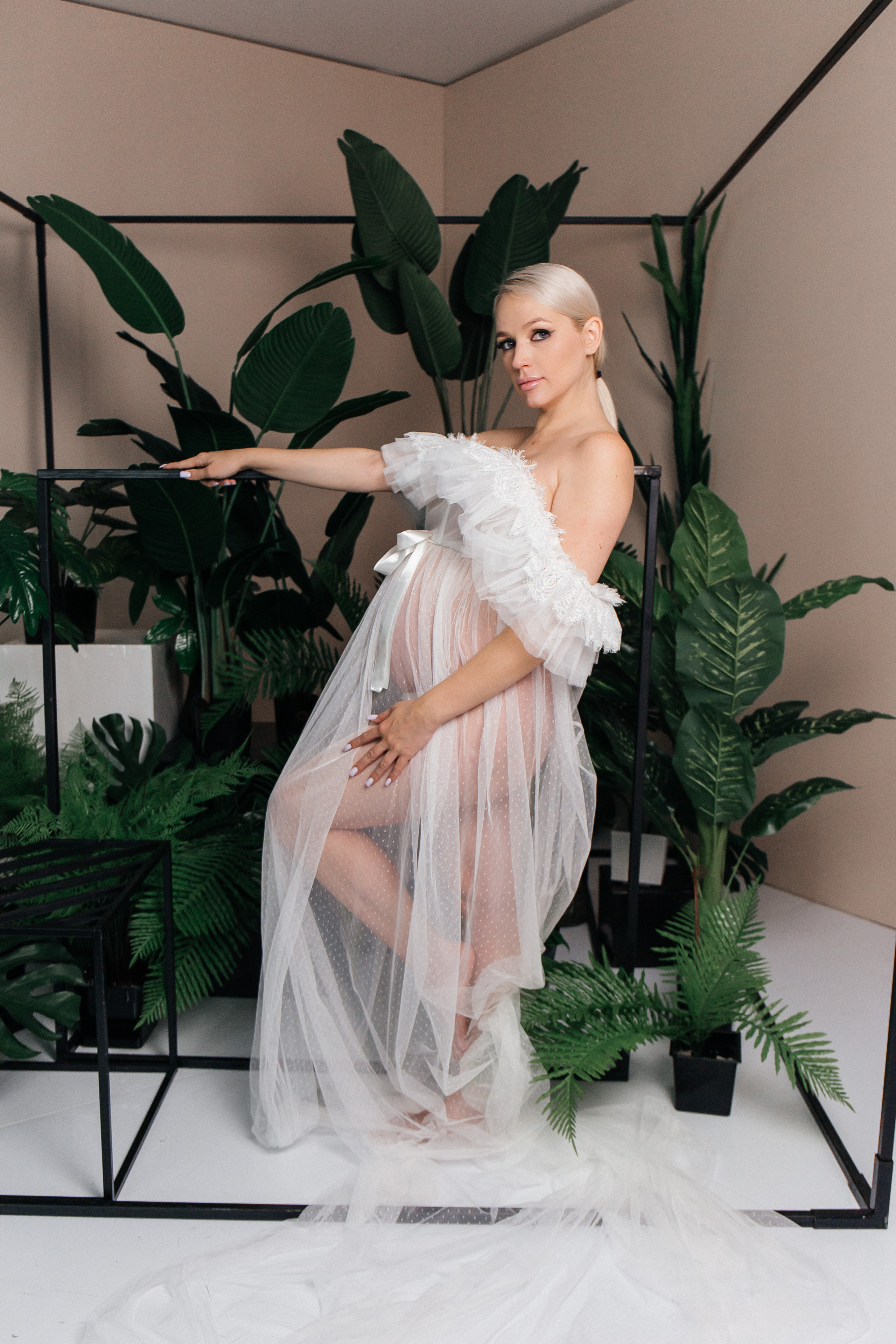 Яна. Для тех, кто не ждёт удачи, а создаёт её. Каждая фотосессия — это твой момент, твой стиль, твой успех. 📸