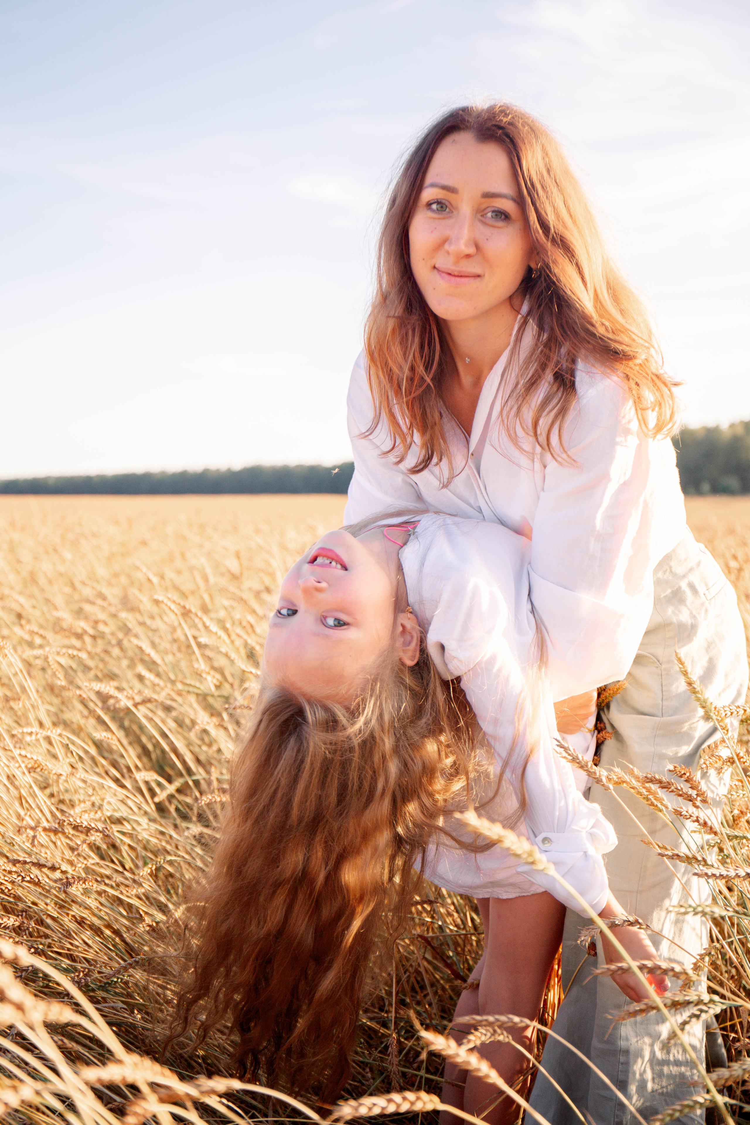 Мама дочь. Для тех, кто не ждёт удачи, а создаёт её. Каждая фотосессия — это твой момент, твой стиль, твой успех. 📸