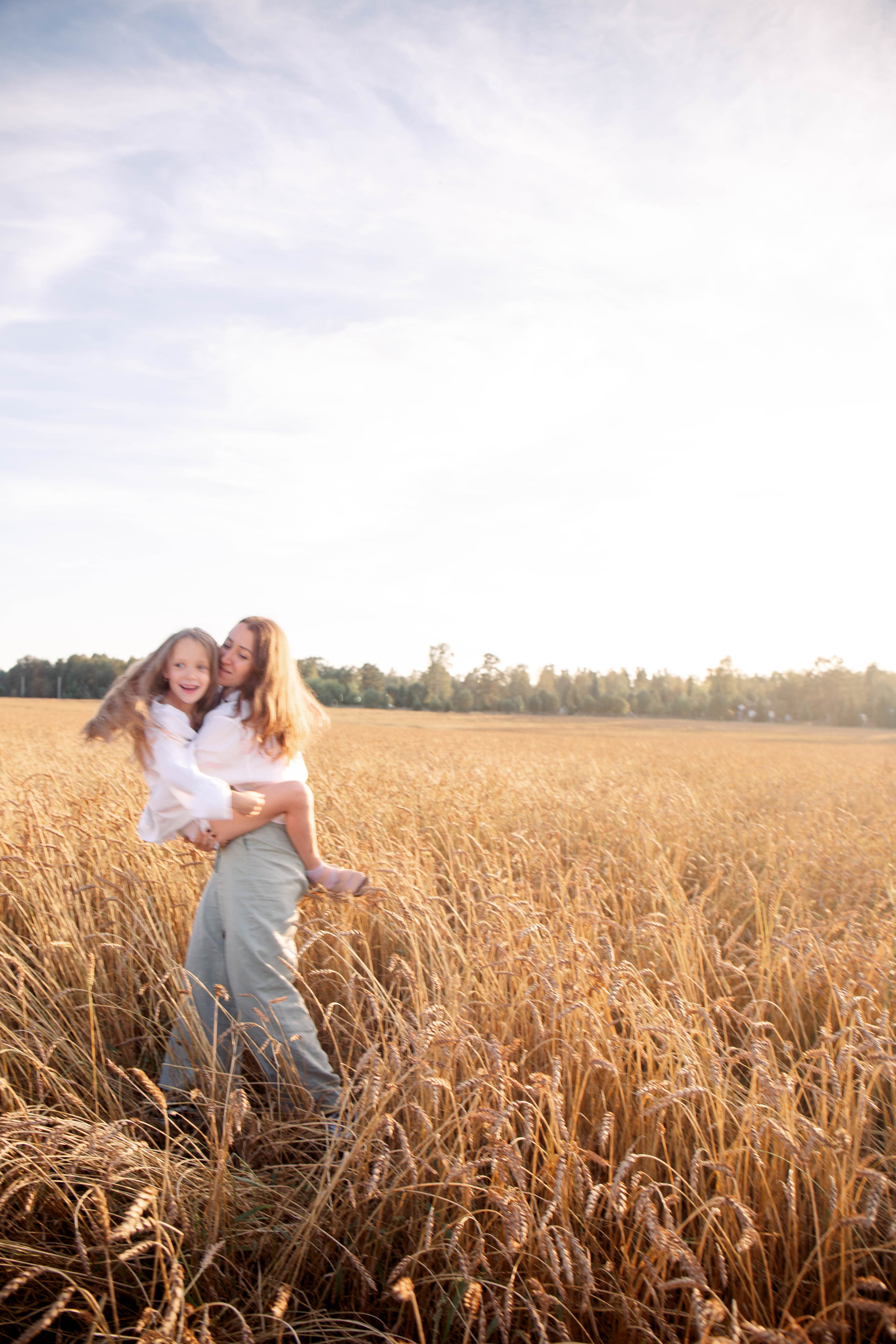 Мама дочь. Для тех, кто не ждёт удачи, а создаёт её. Каждая фотосессия — это твой момент, твой стиль, твой успех. 📸