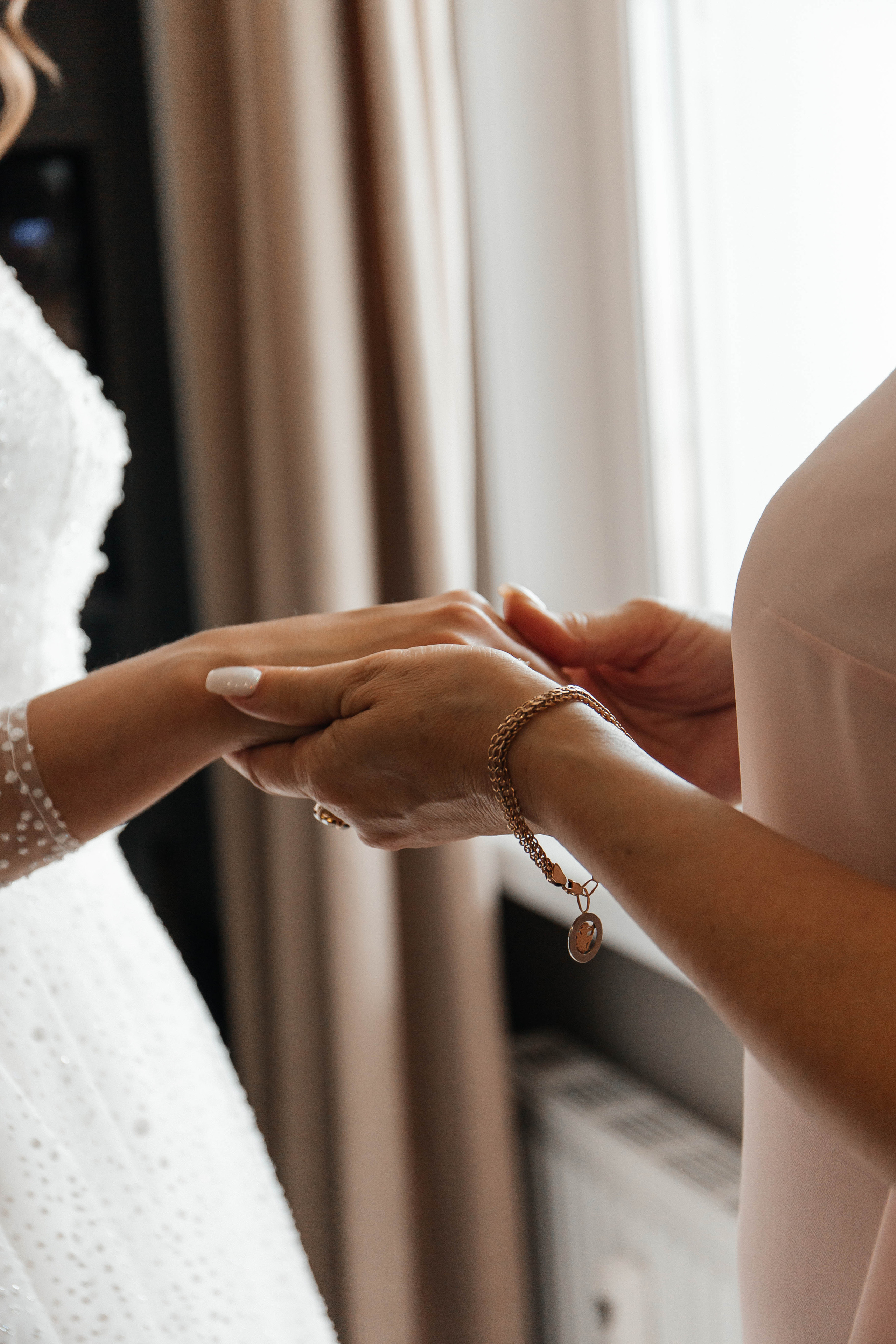 Утро невесты. Для тех, кто не ждёт удачи, а создаёт её. Каждая фотосессия — это твой момент, твой стиль, твой успех. 📸