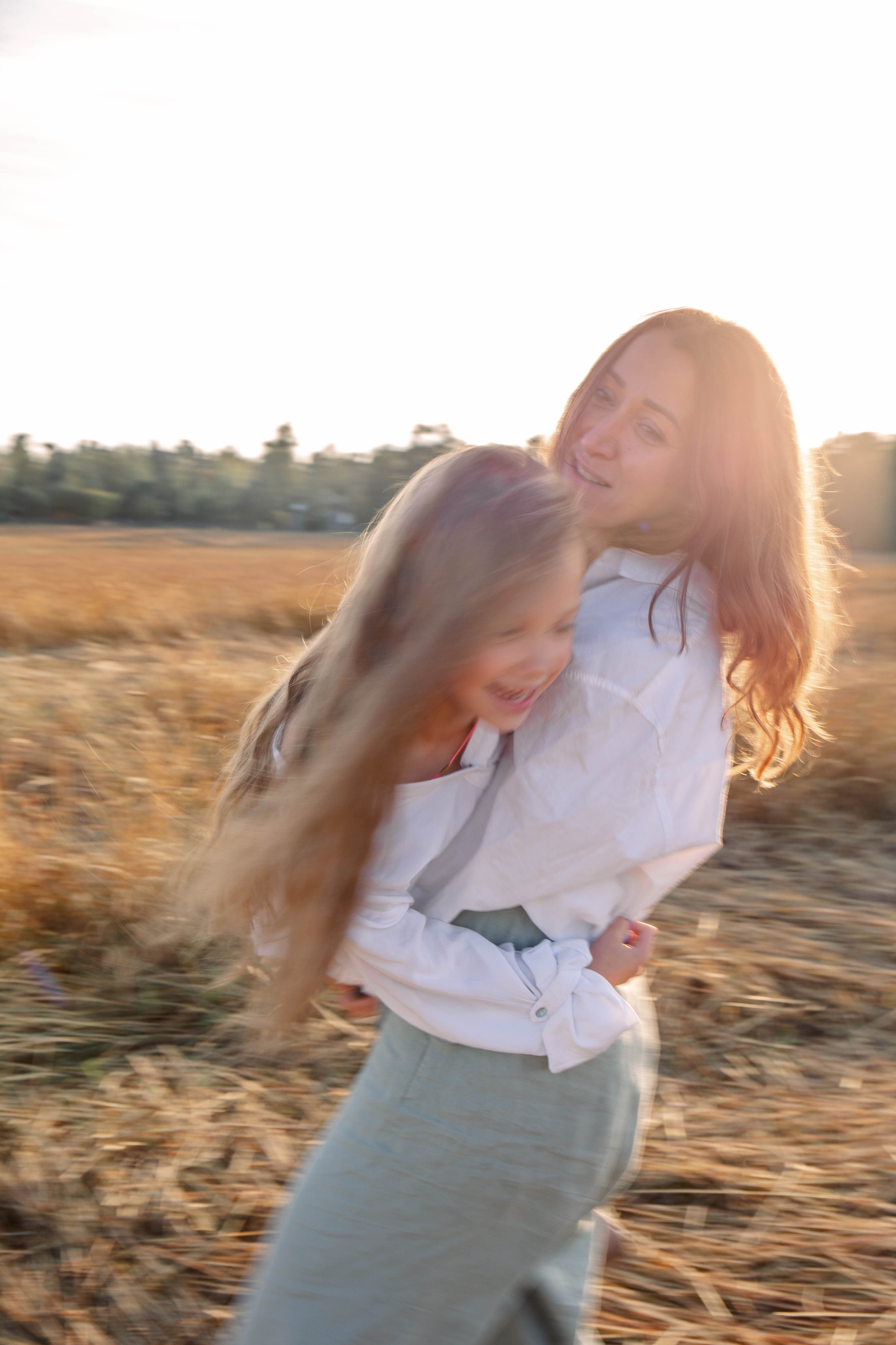 Мама дочь. Для тех, кто не ждёт удачи, а создаёт её. Каждая фотосессия — это твой момент, твой стиль, твой успех. 📸