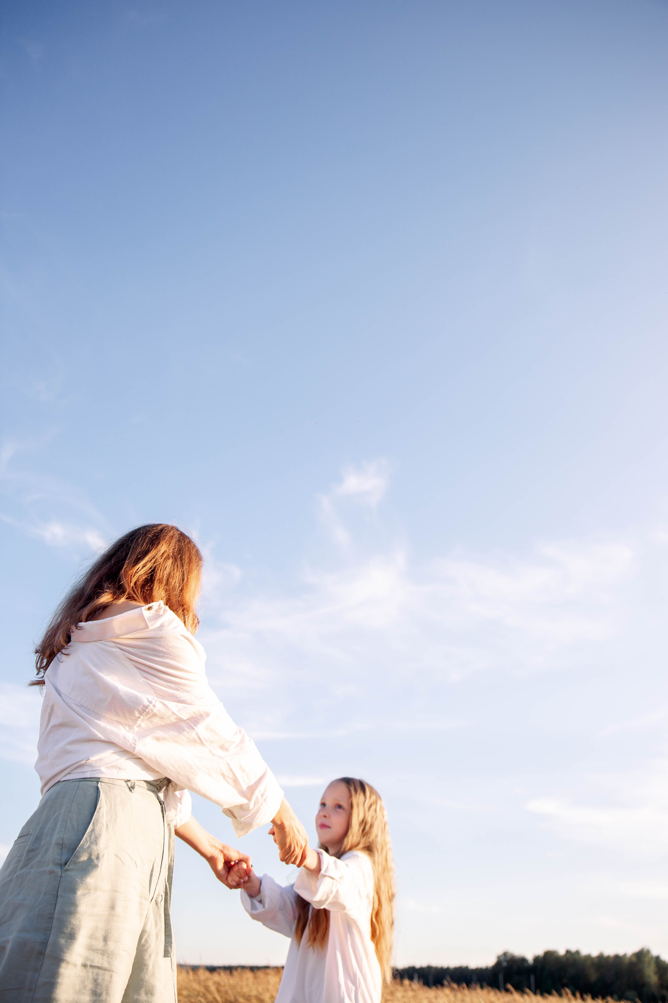 Мама дочь. Для тех, кто не ждёт удачи, а создаёт её. Каждая фотосессия — это твой момент, твой стиль, твой успех. 📸